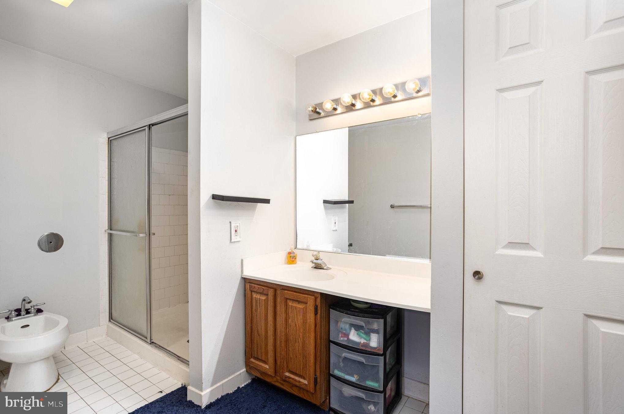 3905 Darleigh Rd Apt F photo 19