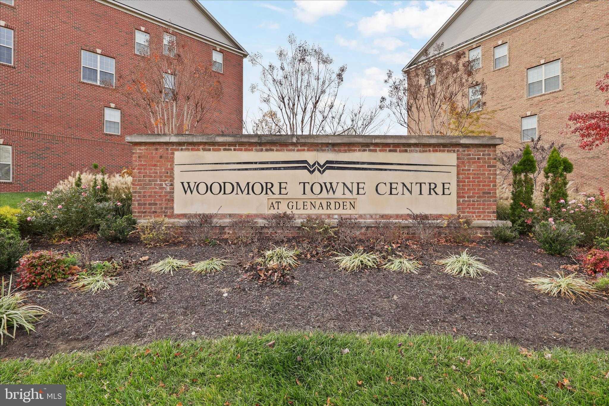 2633 Campus Way N photo 5