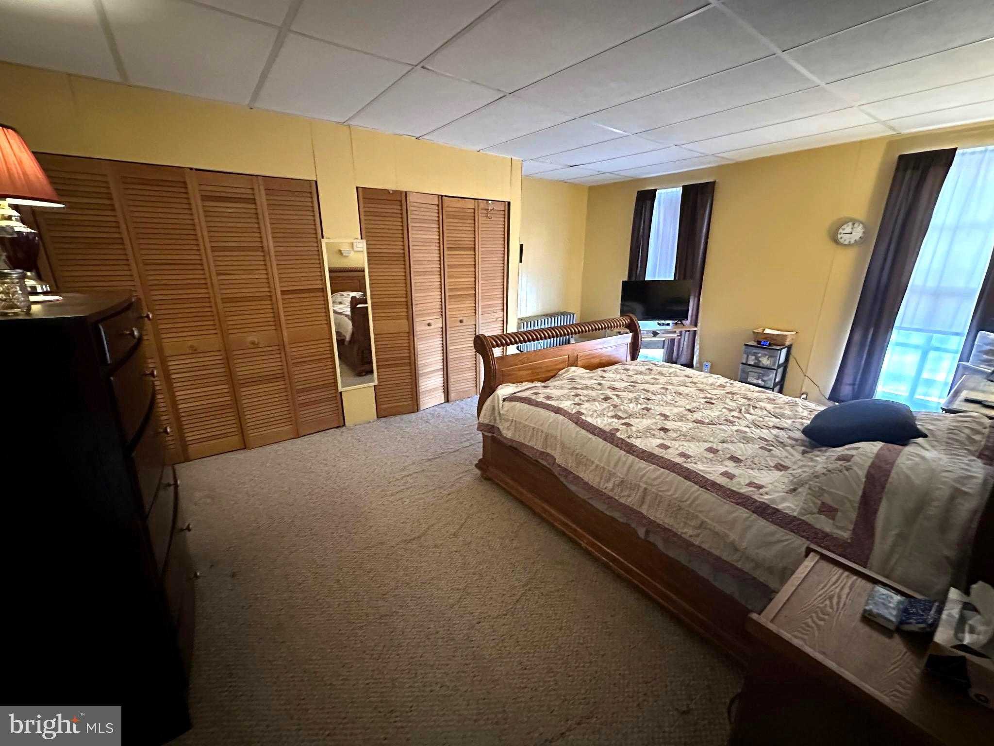 51 W Main St photo 21