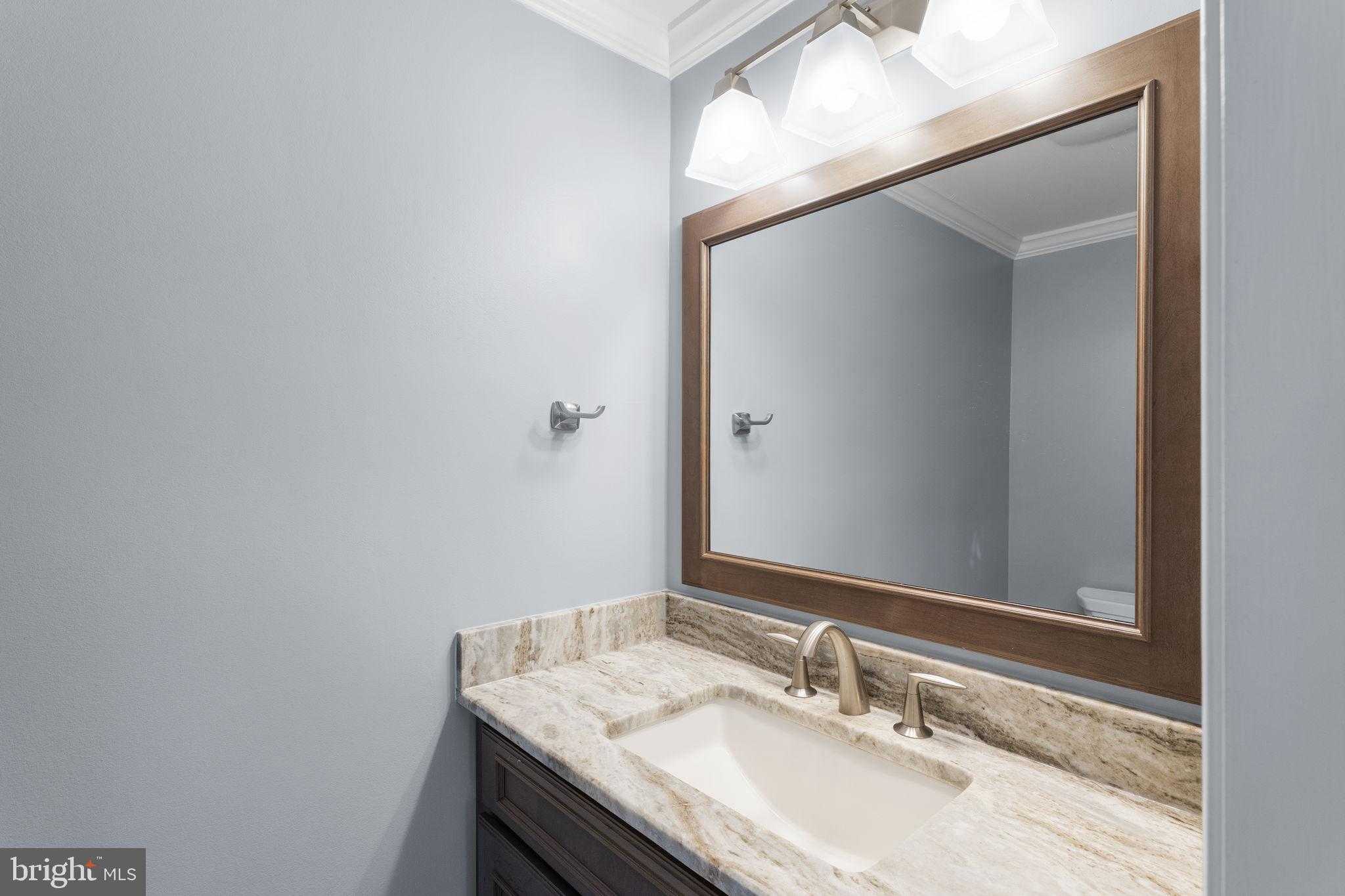 975 Phillips Dr photo 22