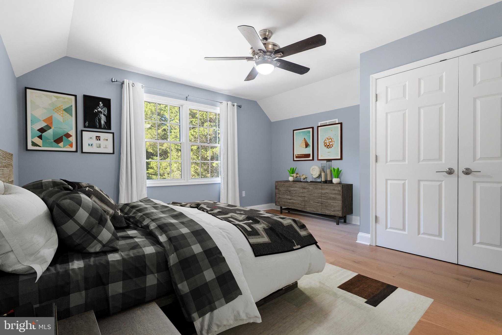 975 Phillips Dr photo 23