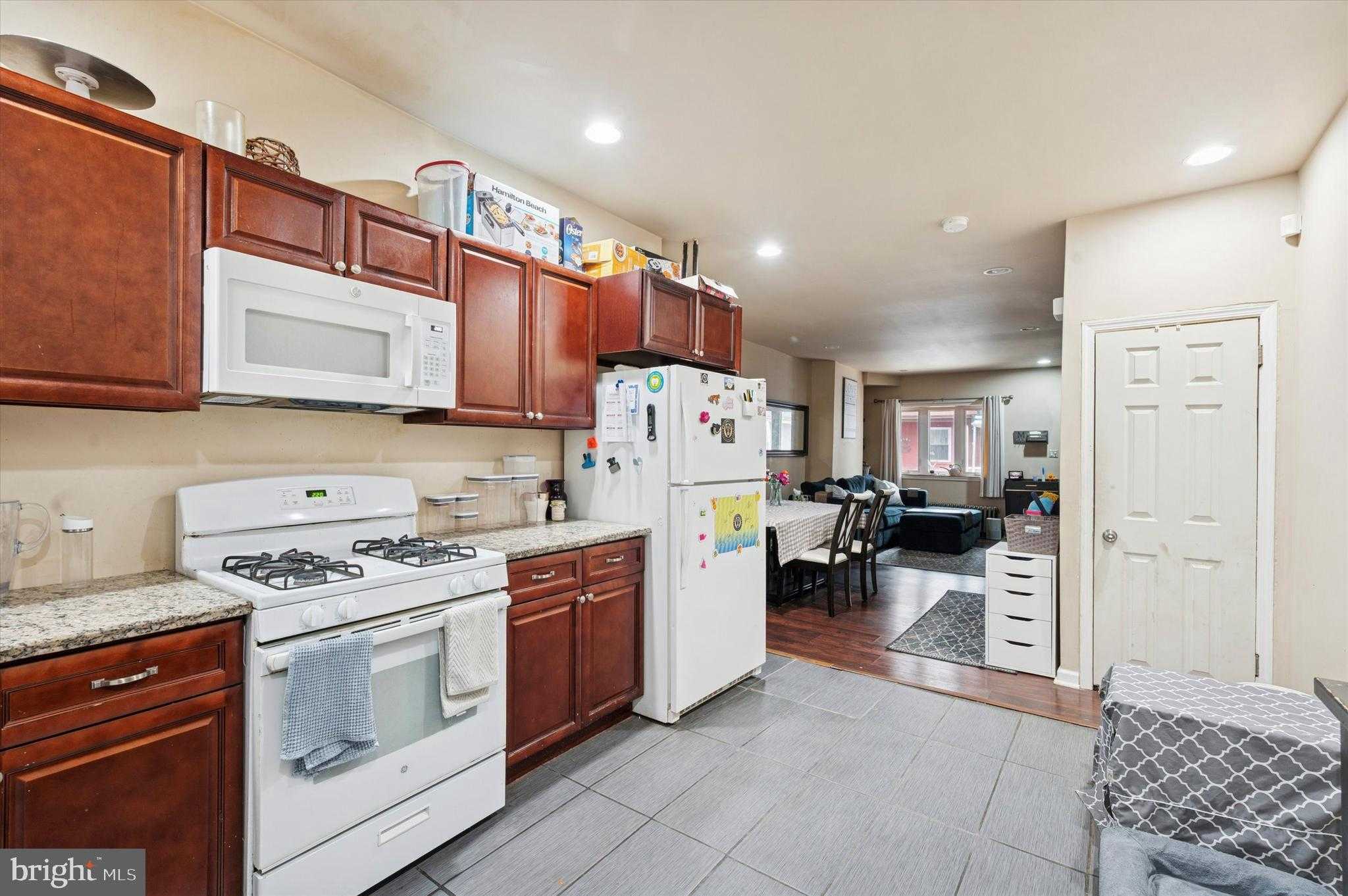 1404 N Felton St photo 9