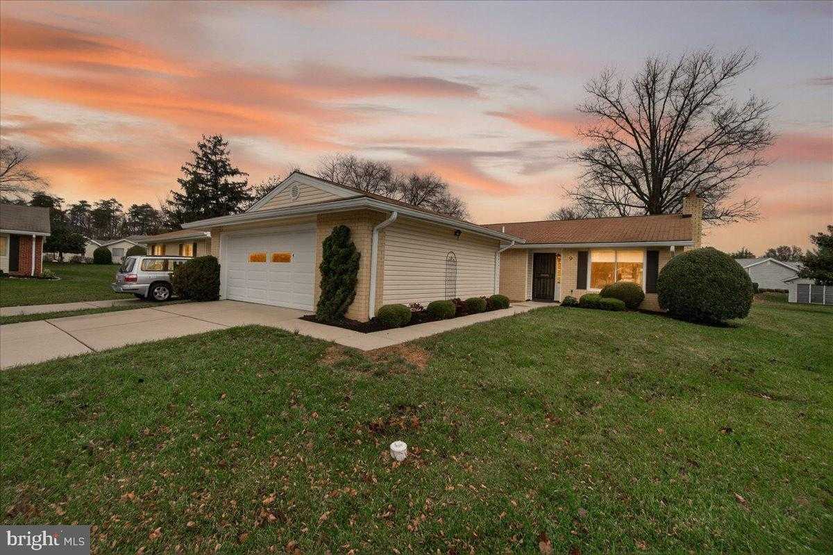 9 Fitzhugh CT # 71b photo 2