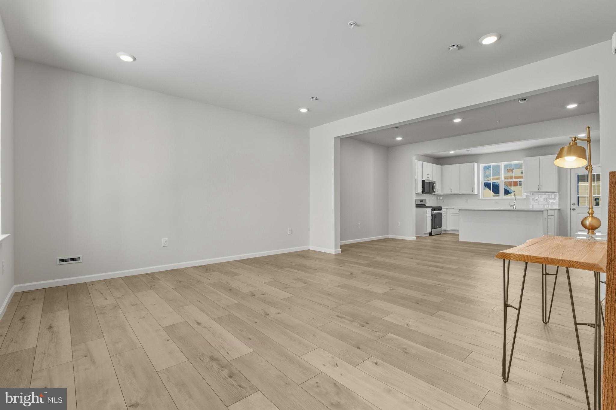 50 N 8th St photo 14