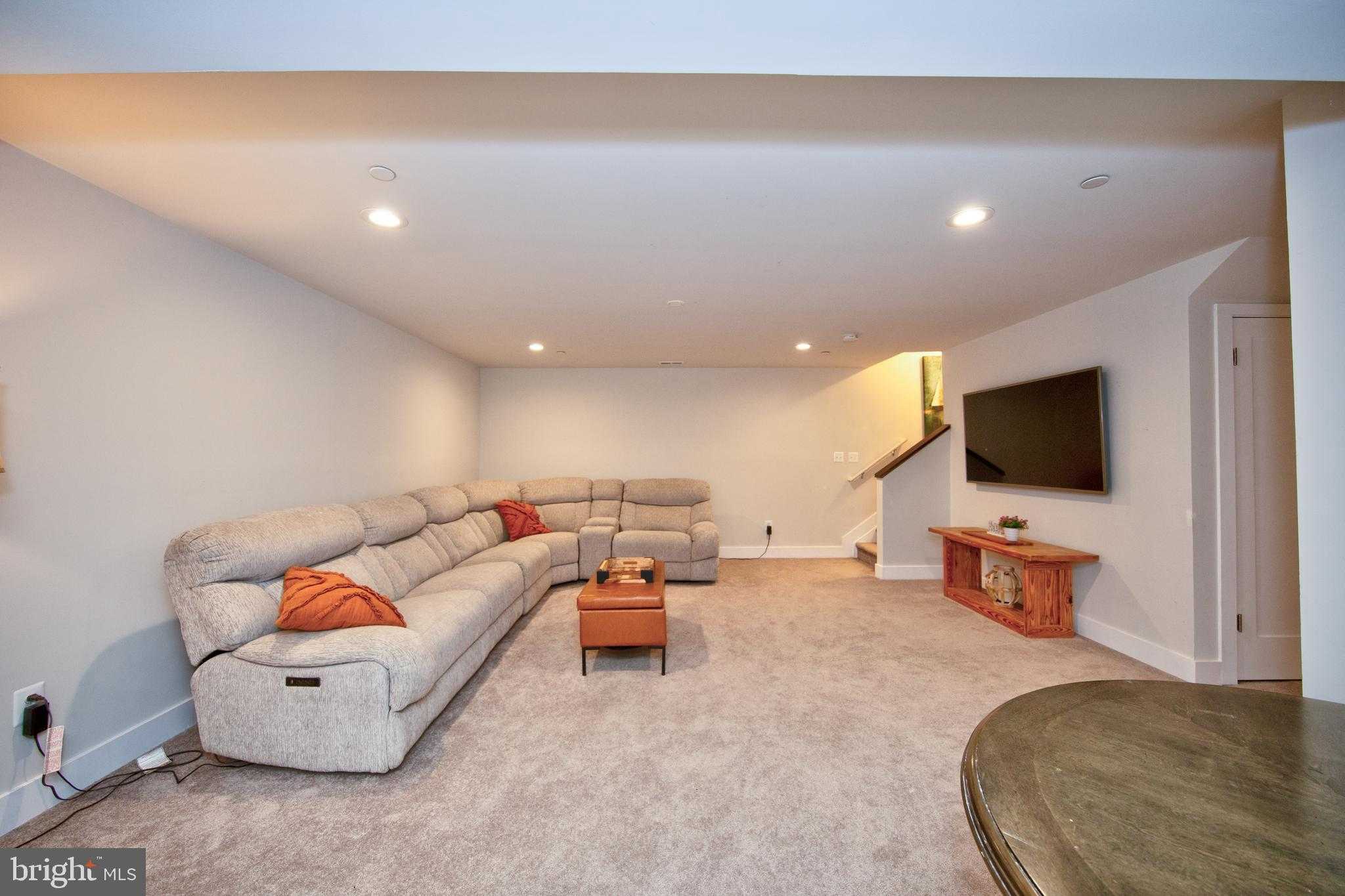 2511 Easy St photo 32