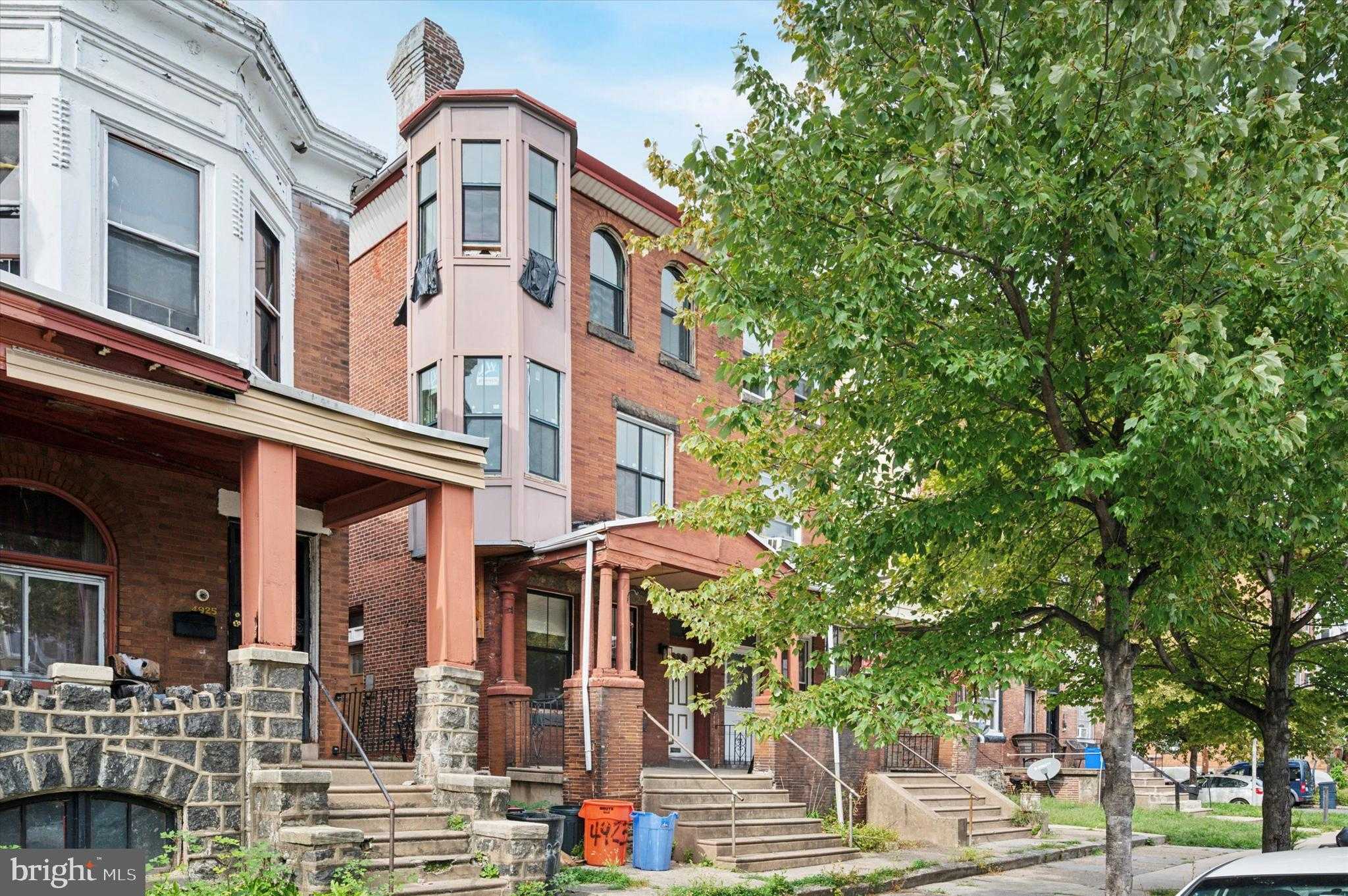 4923 Warrington Ave photo 2