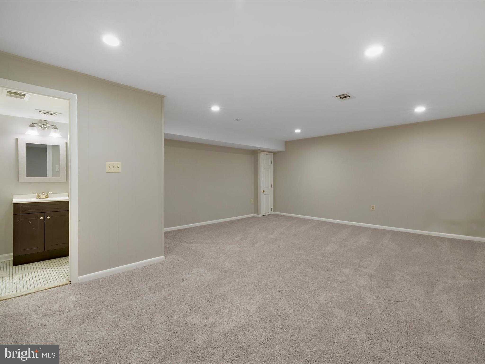 5109 Clacton Ave # 78 photo 25