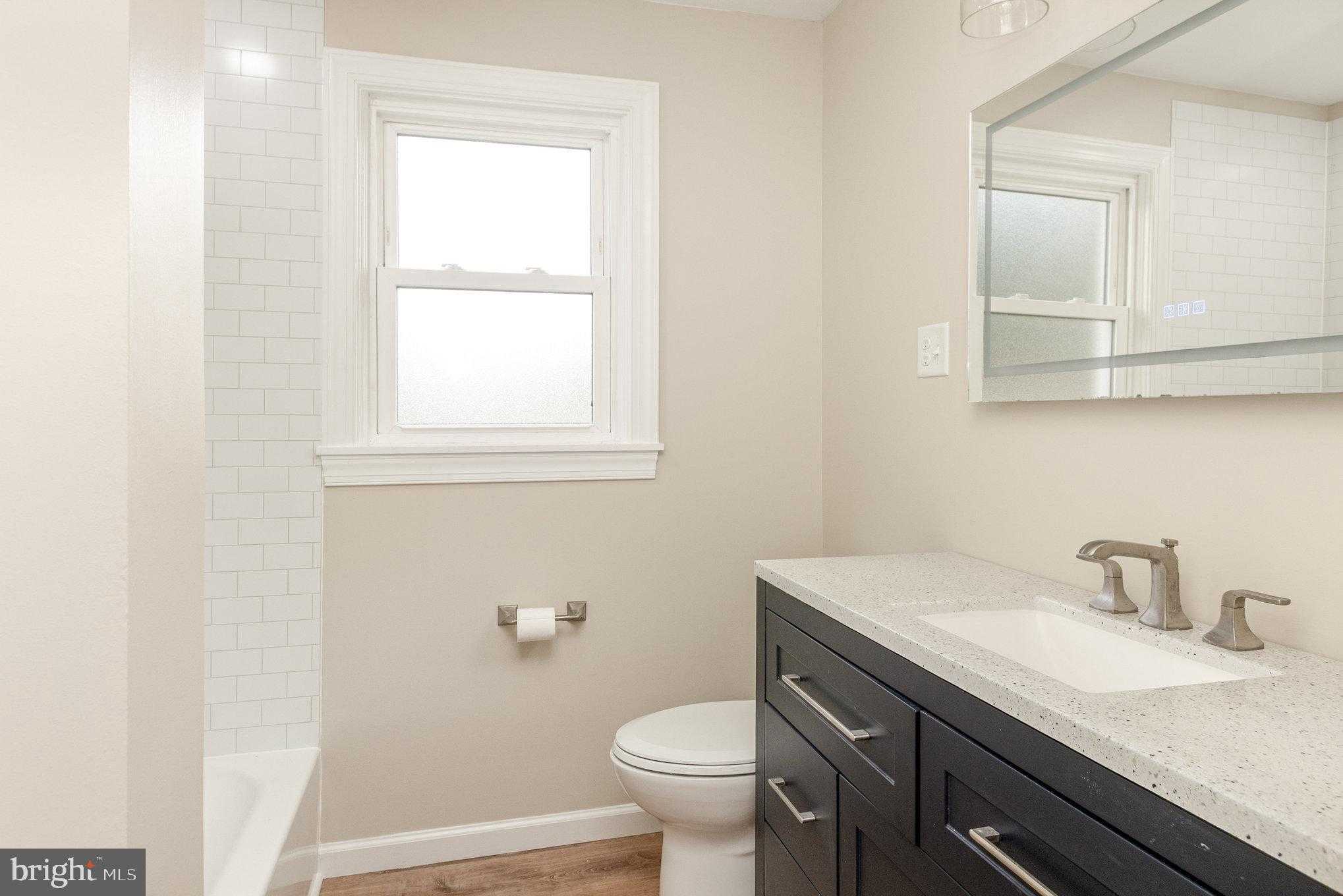 1514 Superior St photo 11