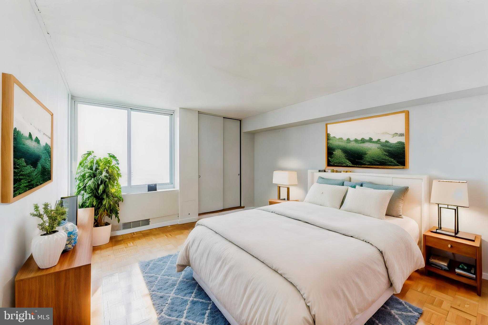 604 S Washington Sq photo 7