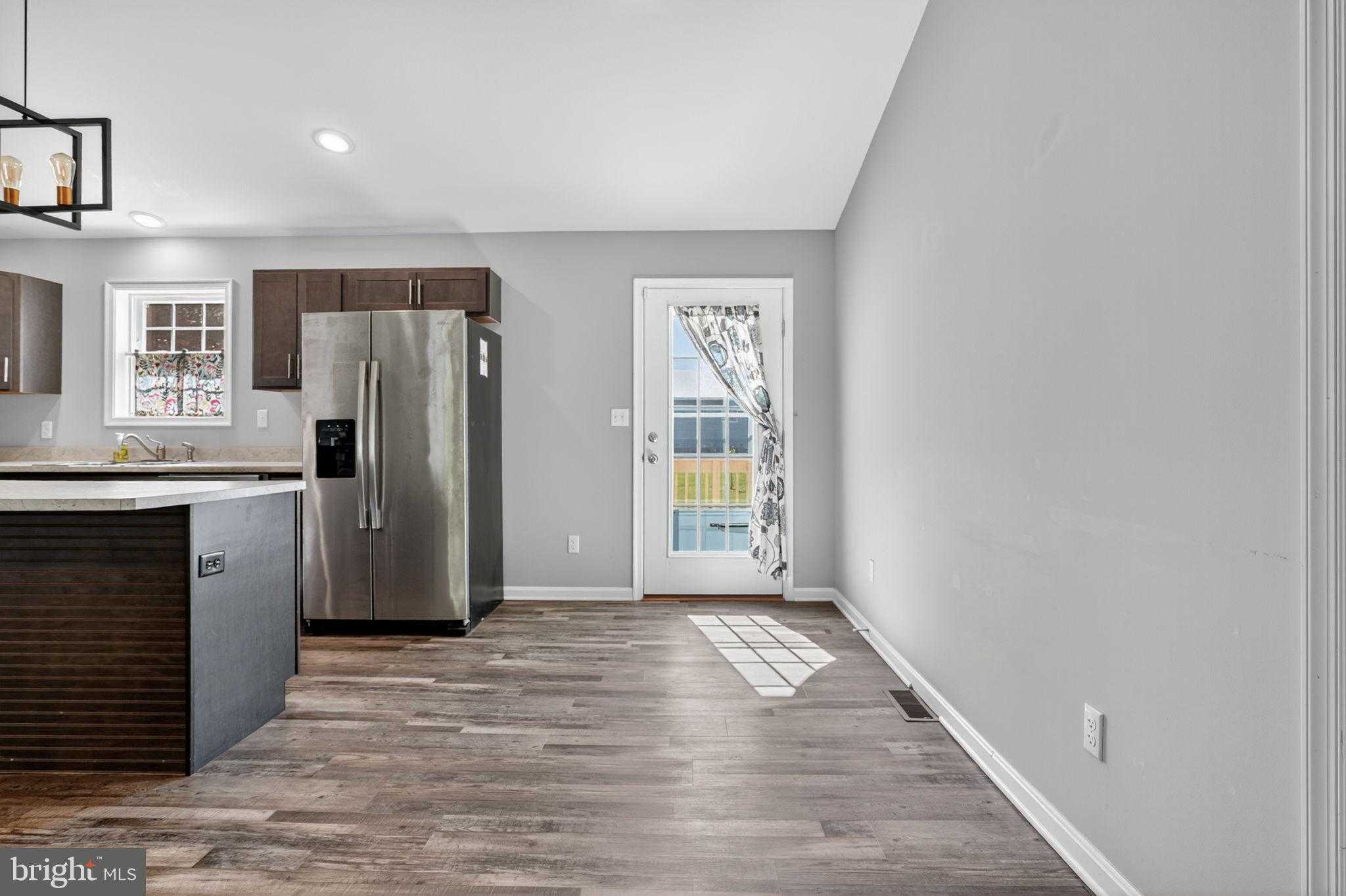 37406 Davey Jones Blvd photo 11