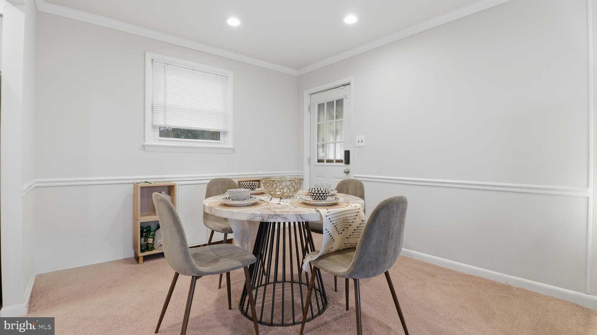 6710 Eilerson St photo 9