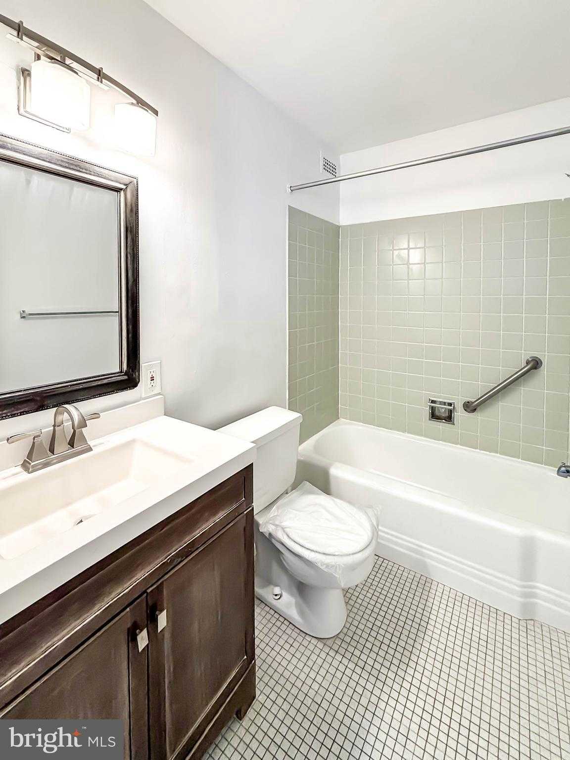 130 Slade Ave Apt 411 photo 31