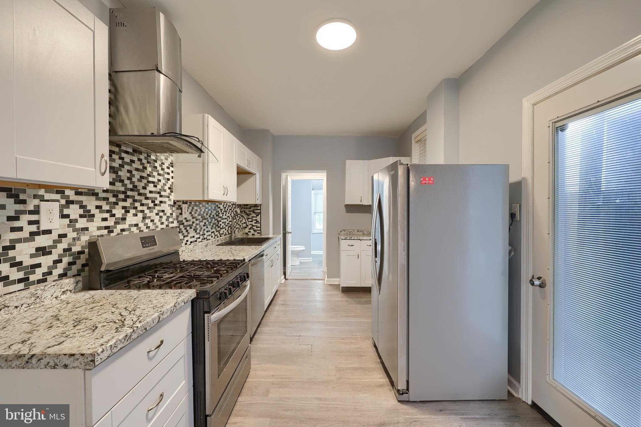 145 S 8th St photo 5