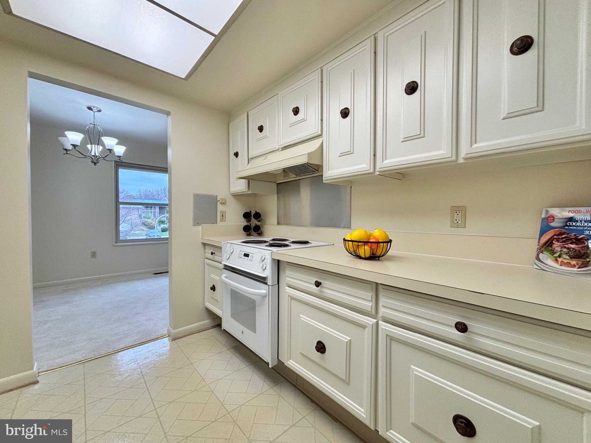 3352 Chiswick CT # 57-3e photo 6