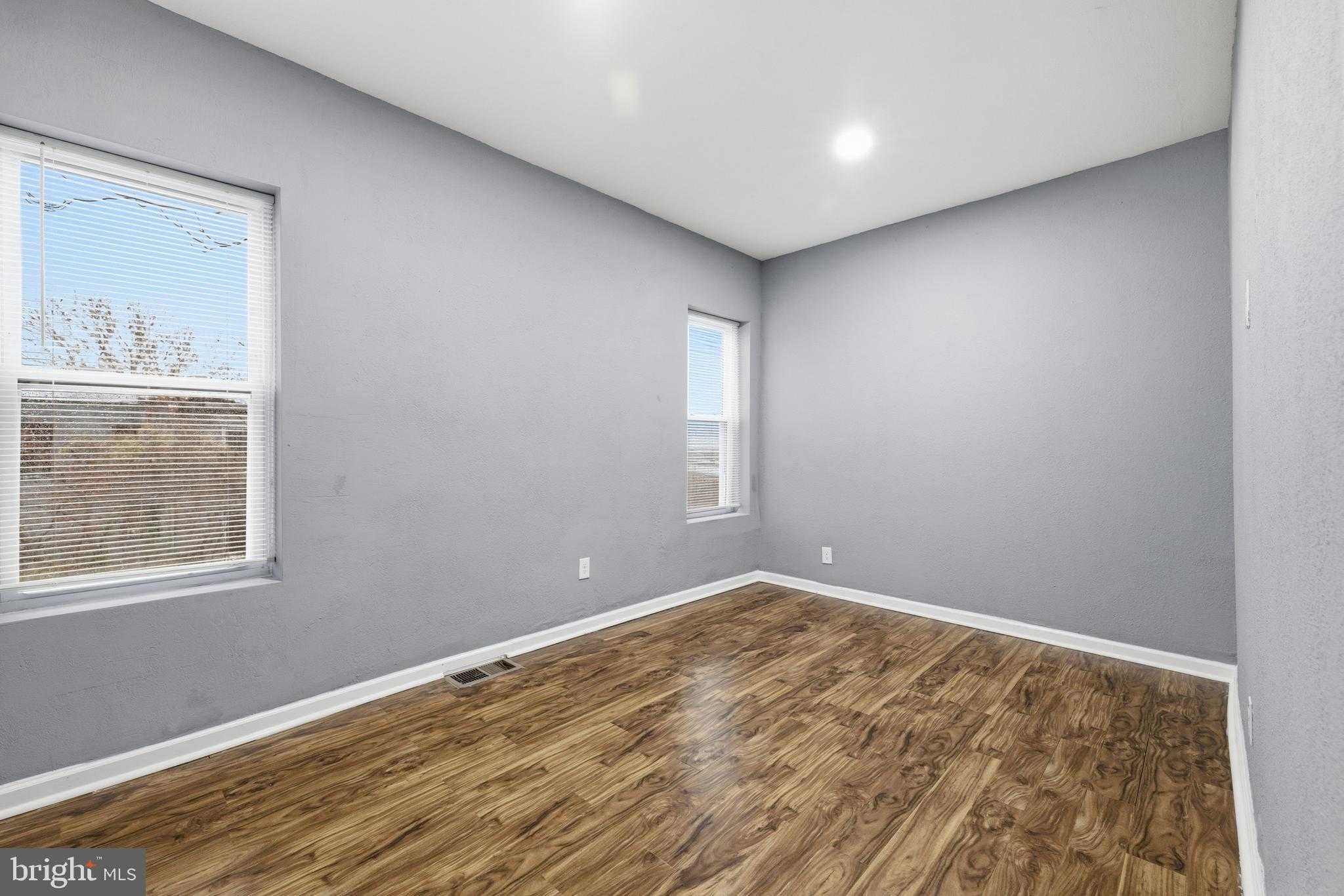 16 S Payson St photo 11