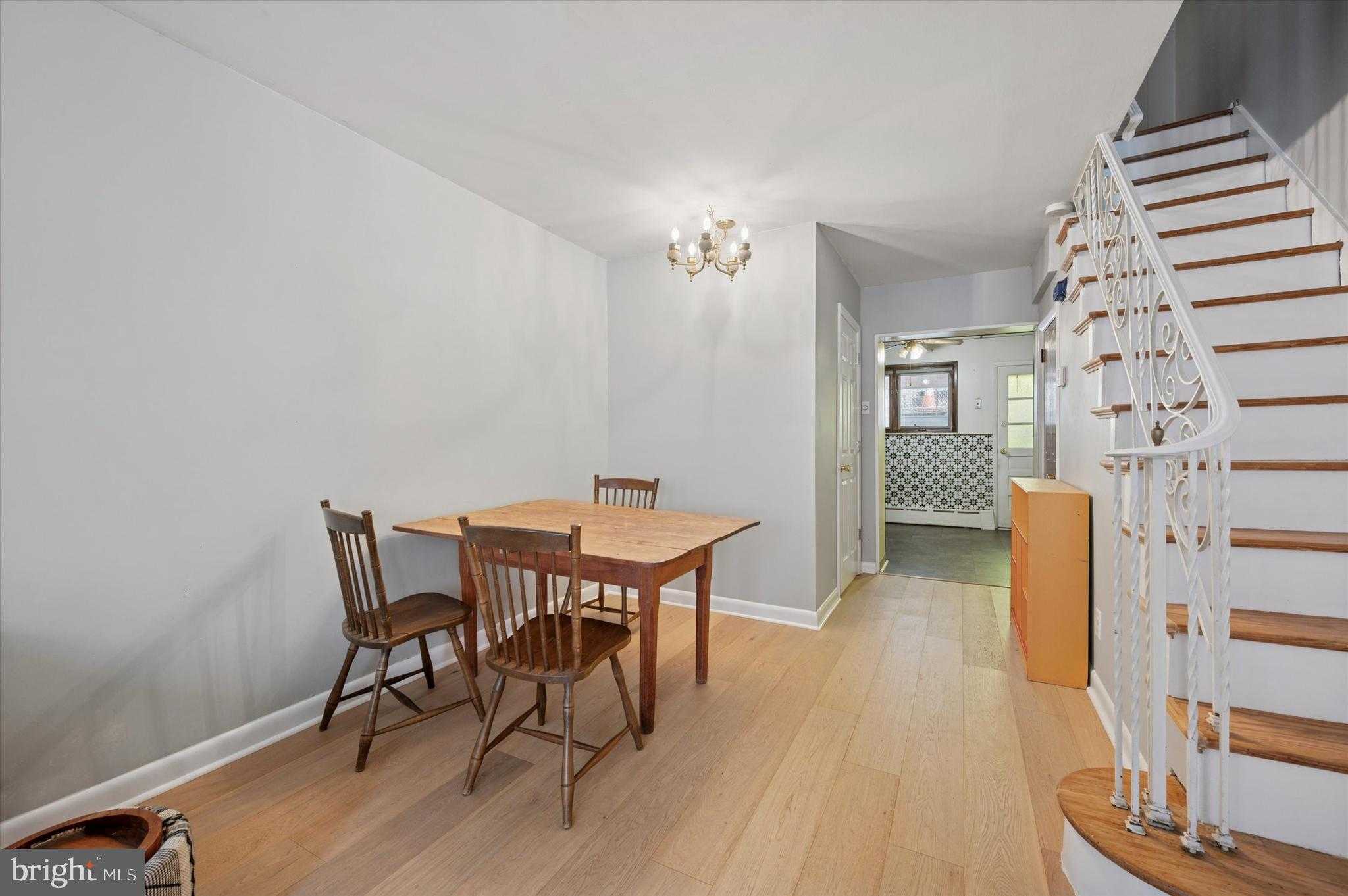 1021 Cantrell St photo 3