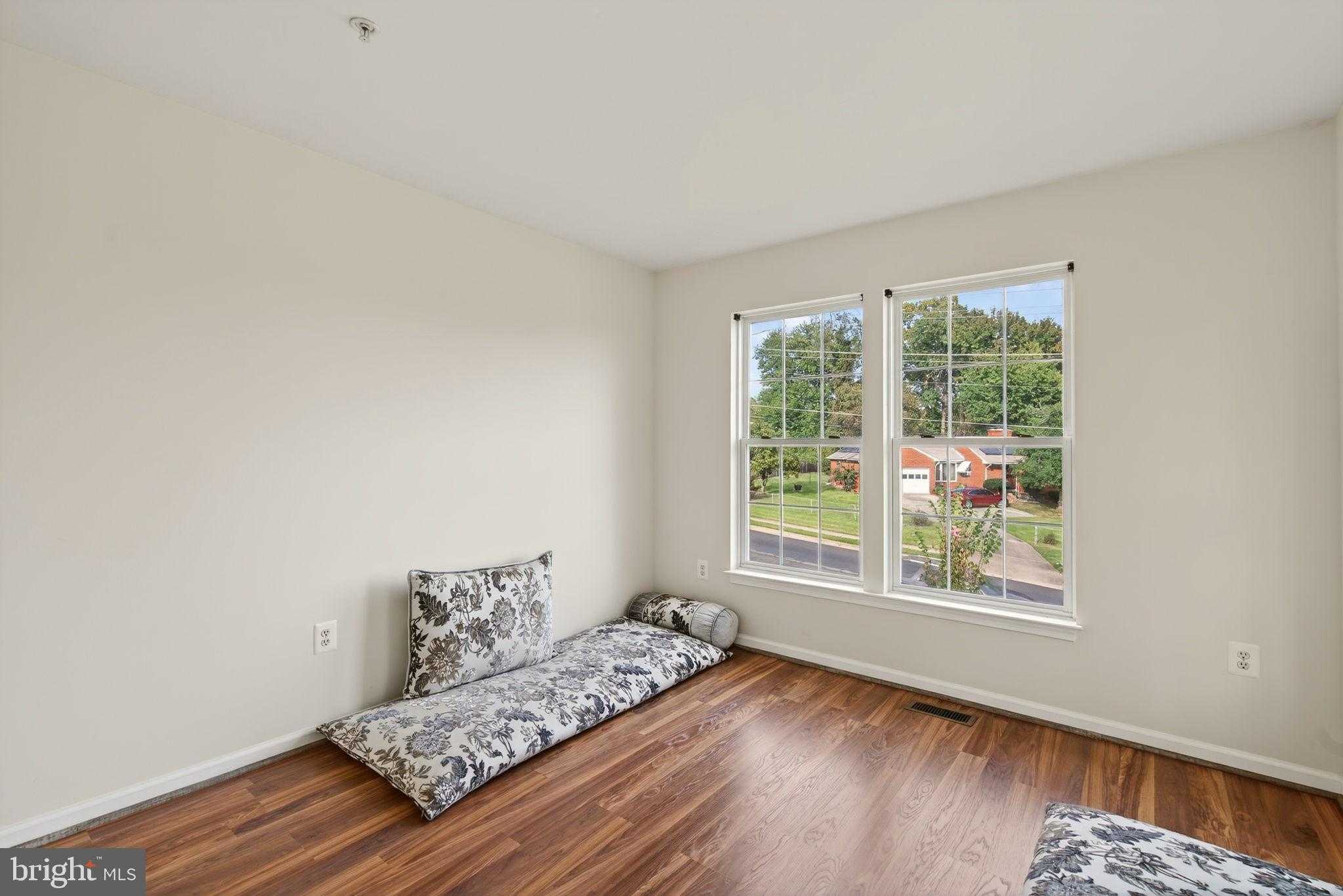 6903 Bock Rd photo 16