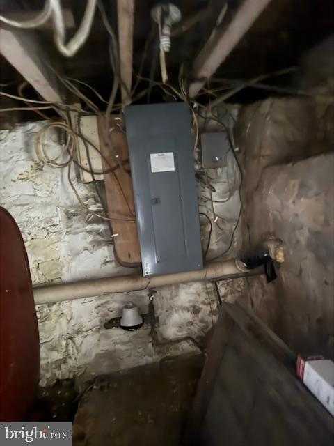 730 Brock St photo 30