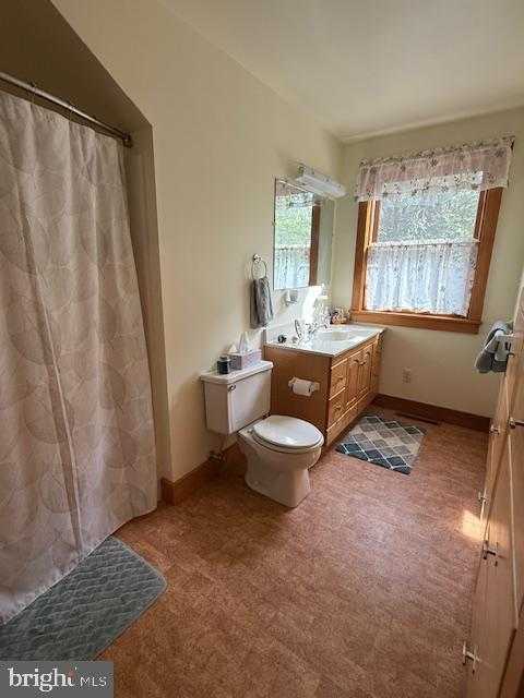 70 Dewalt Dr photo 22