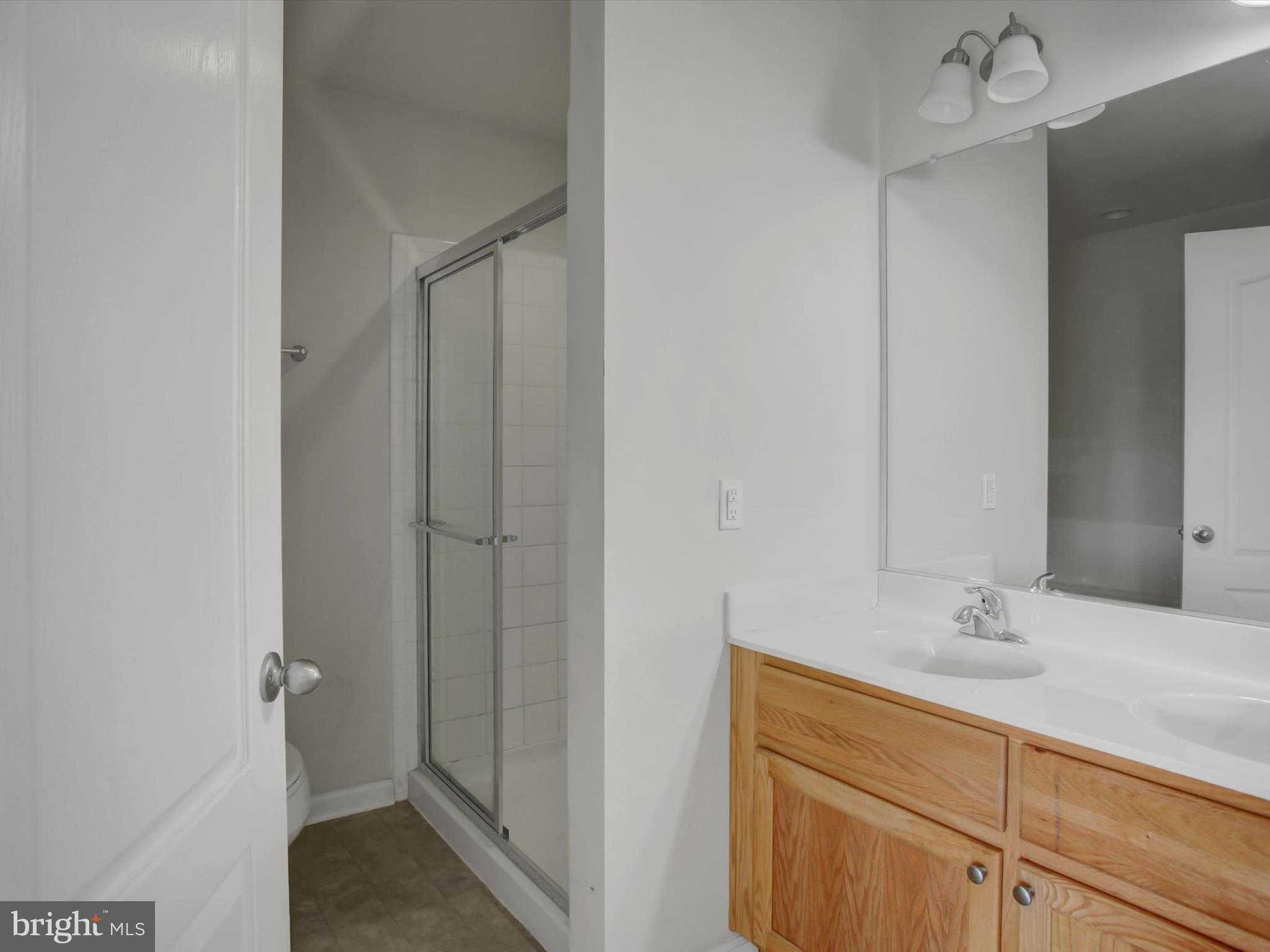 33 Chillingham CT photo 16