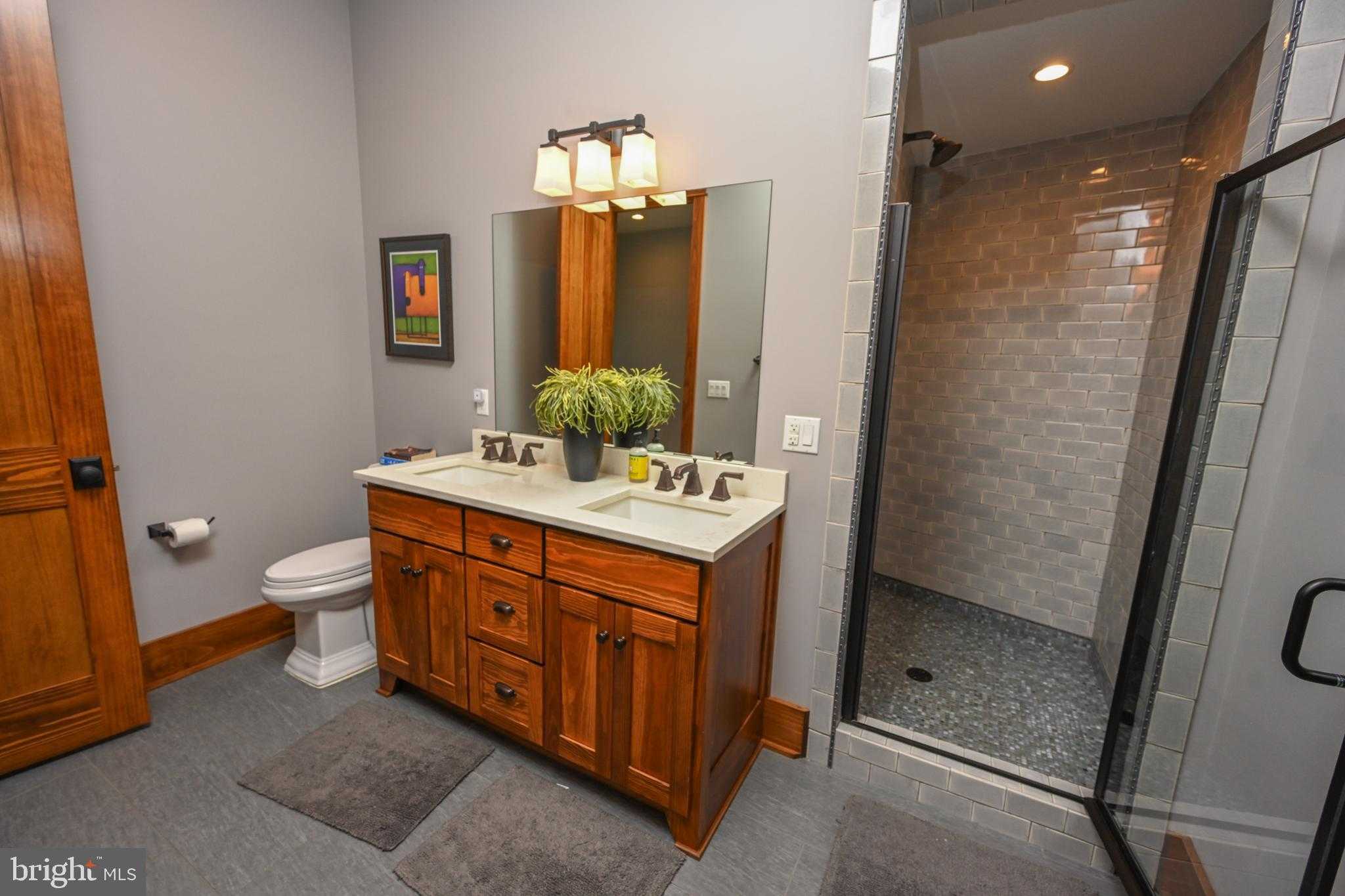 47 Holy Cross Cir photo 78