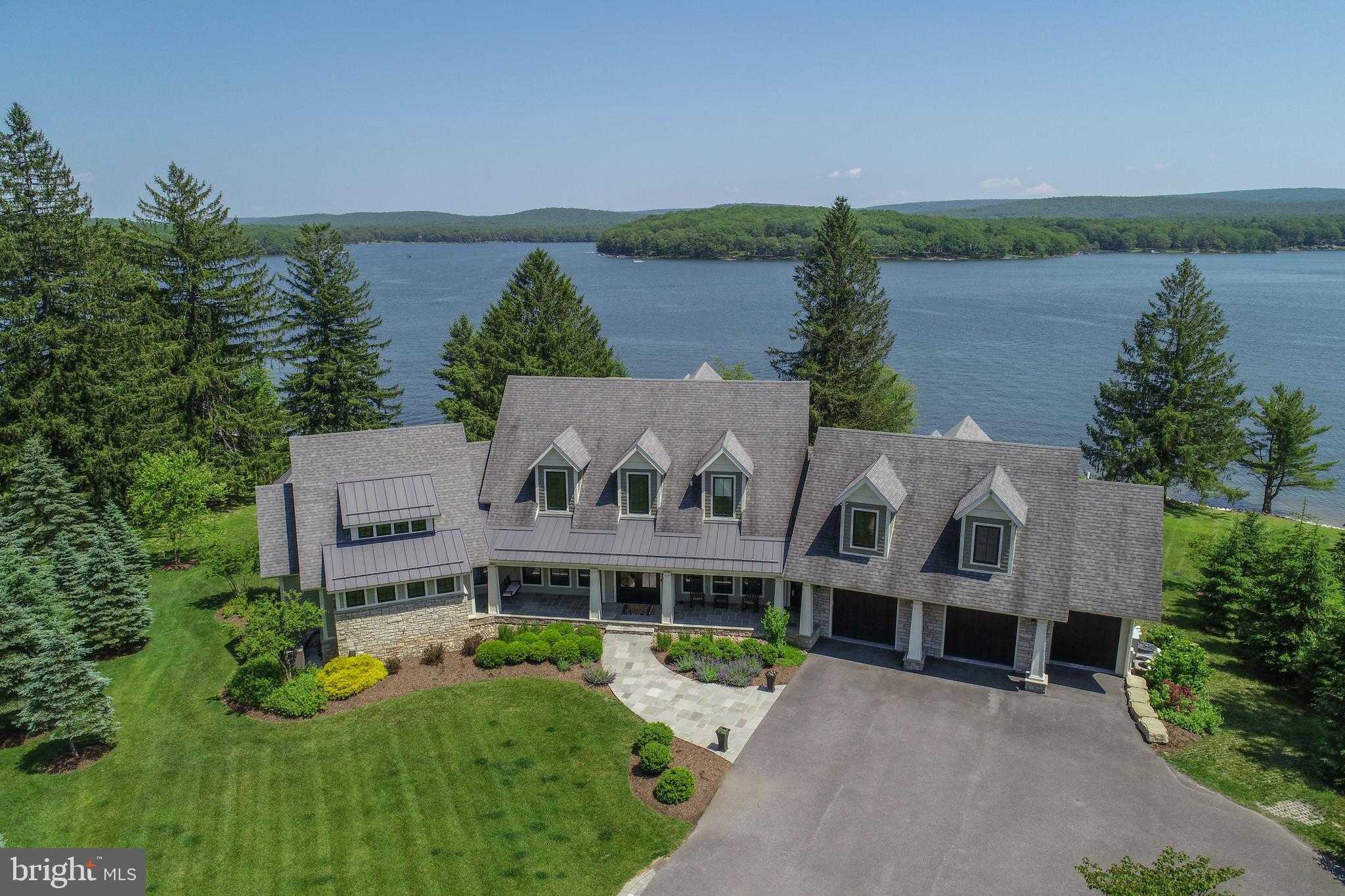 47 Holy Cross Cir photo 91