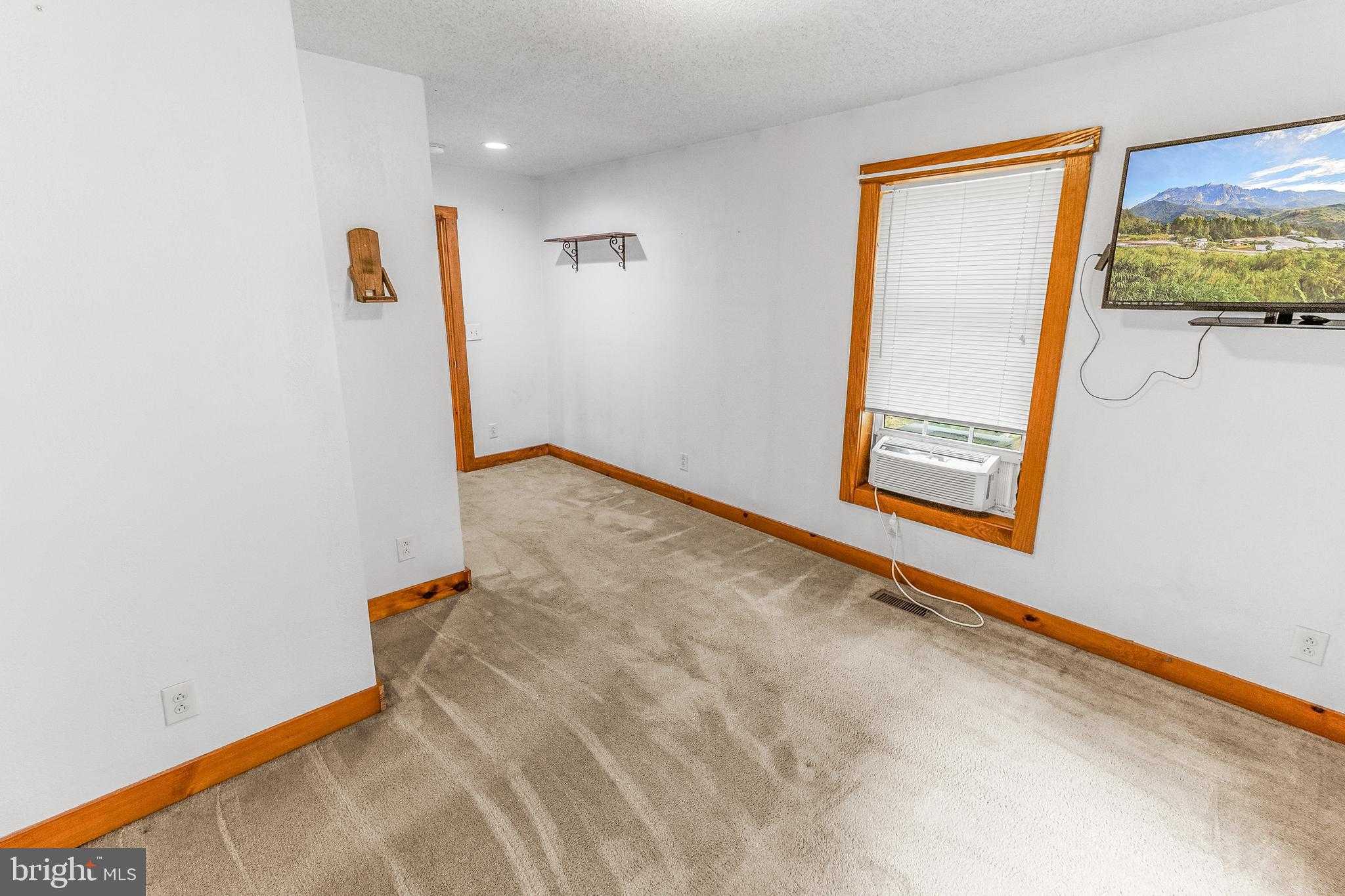 2160 Black Bear Rd photo 61