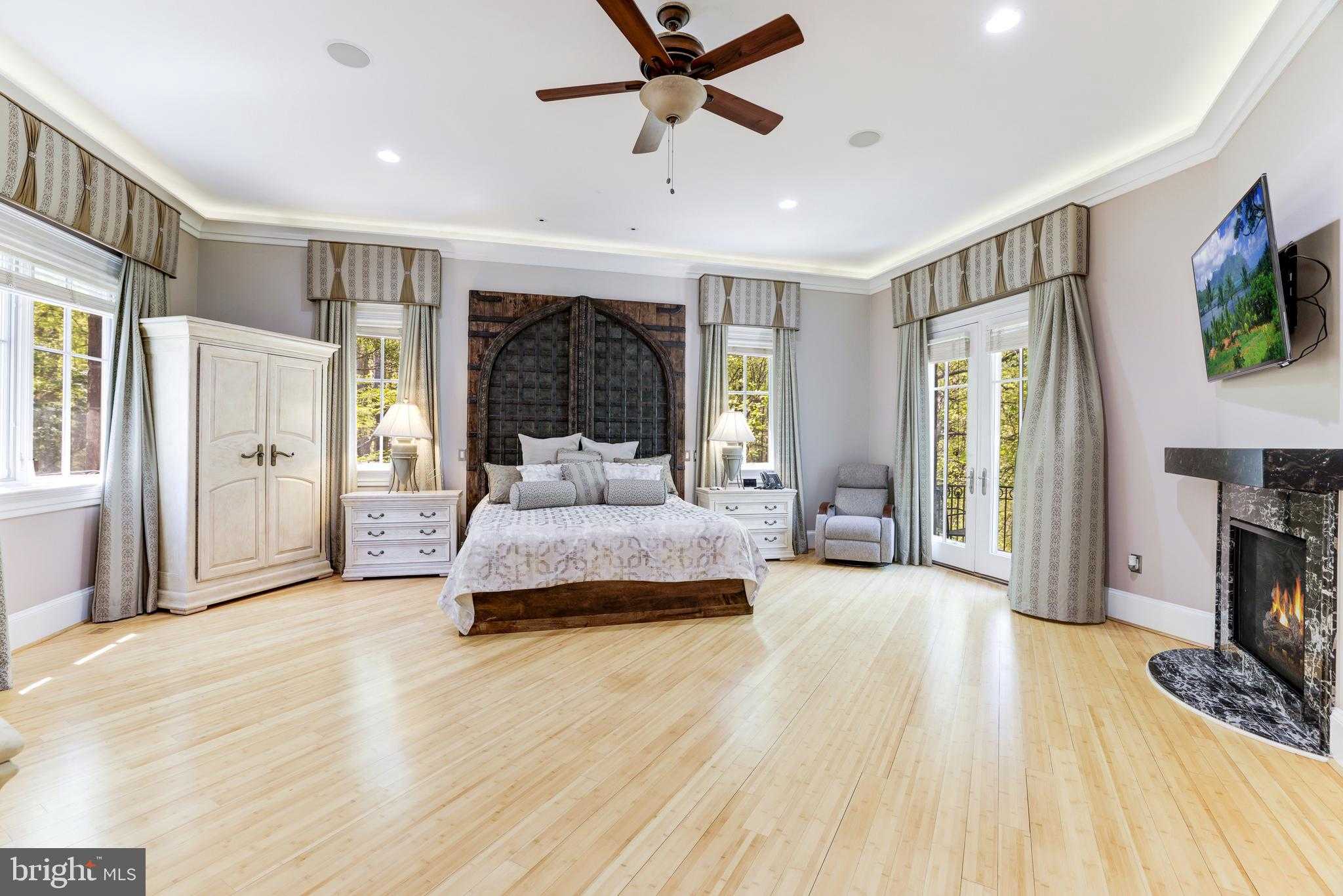 658 Live Oak Dr photo 30