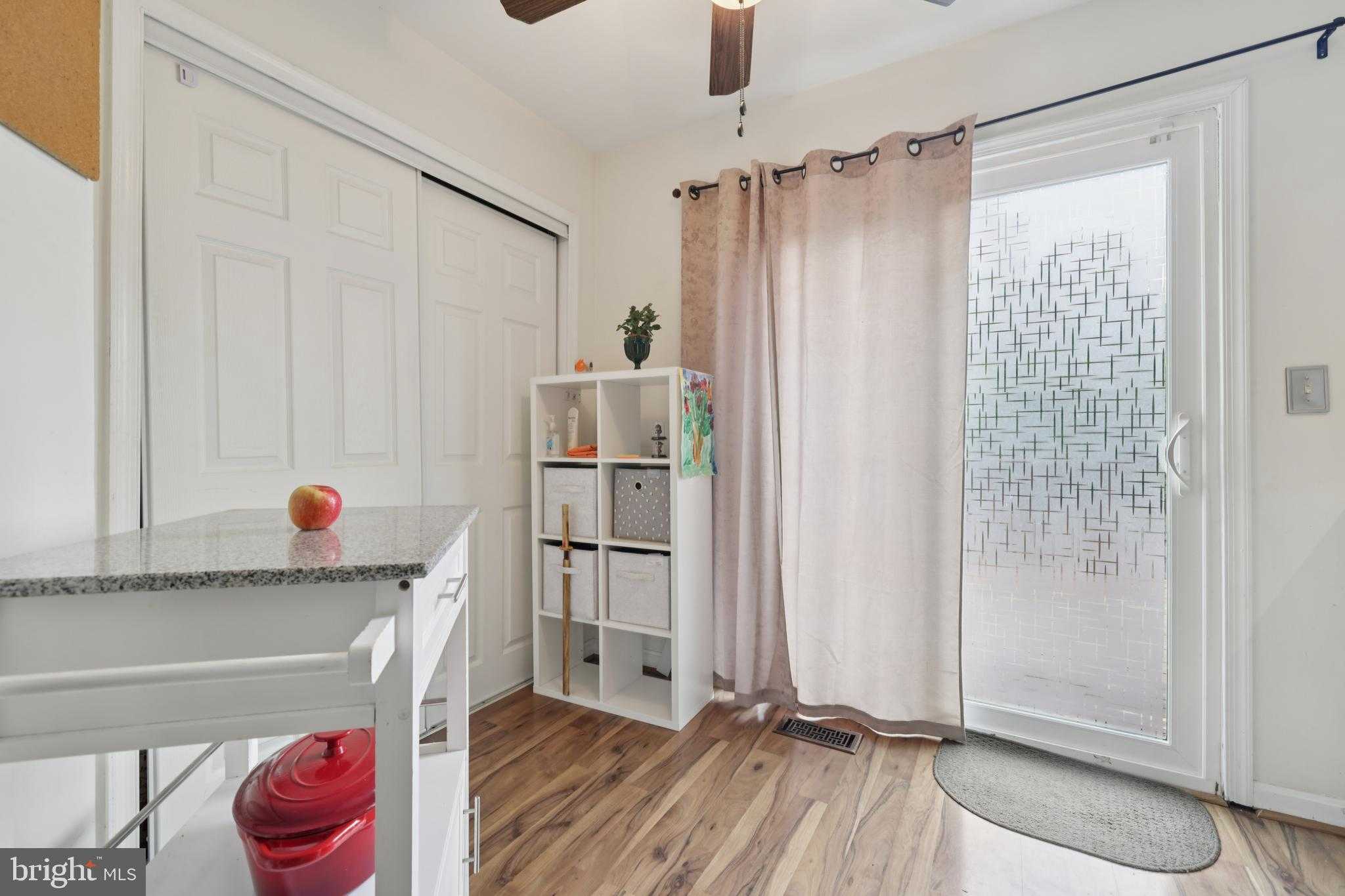 9609 Clocktower Ln photo 19