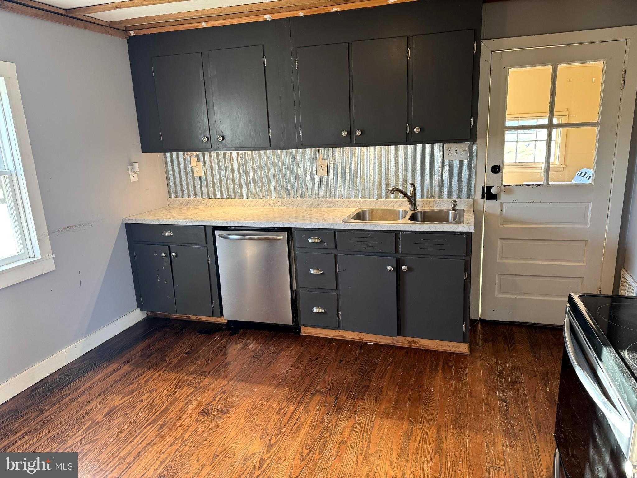 136 Shady Creek Rd photo 2