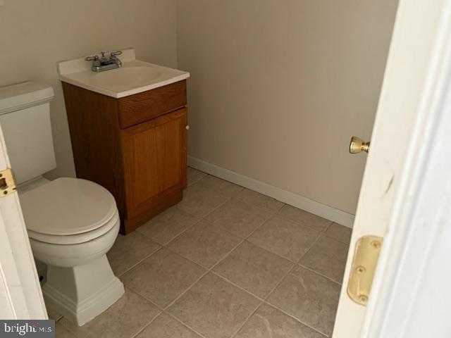 202 Williamsburg Cir photo 23