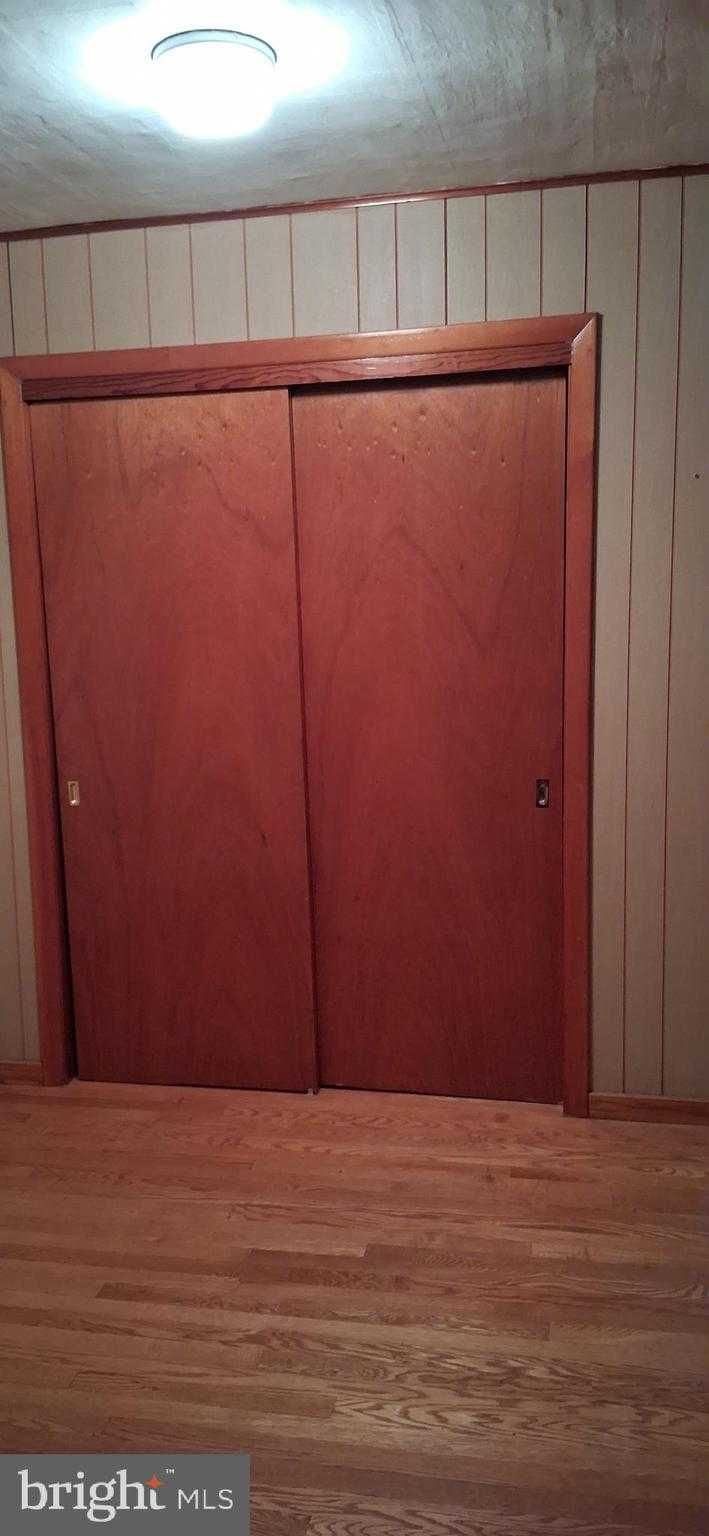 5822 business # 220 photo 56