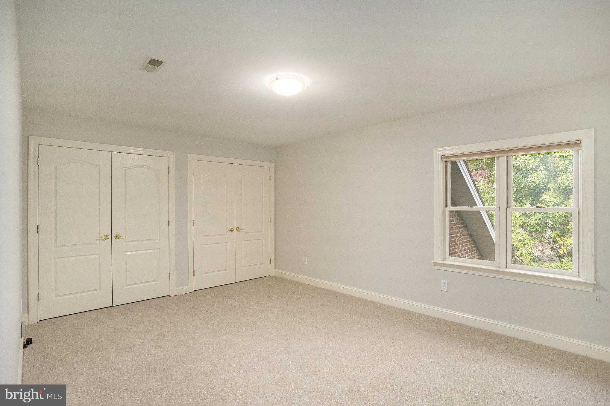 520 Johanna Dr photo 44