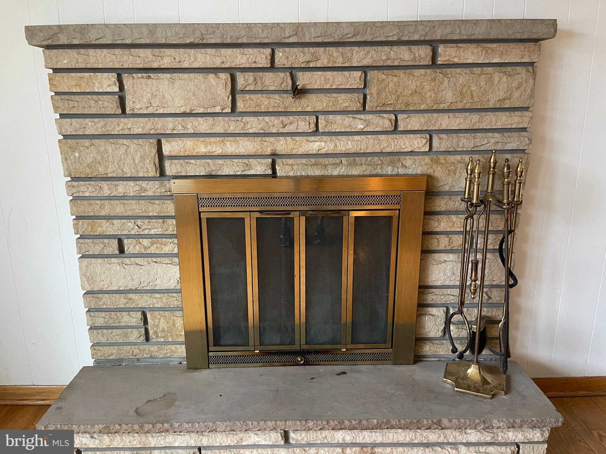 1430 Magnolia CT photo 7