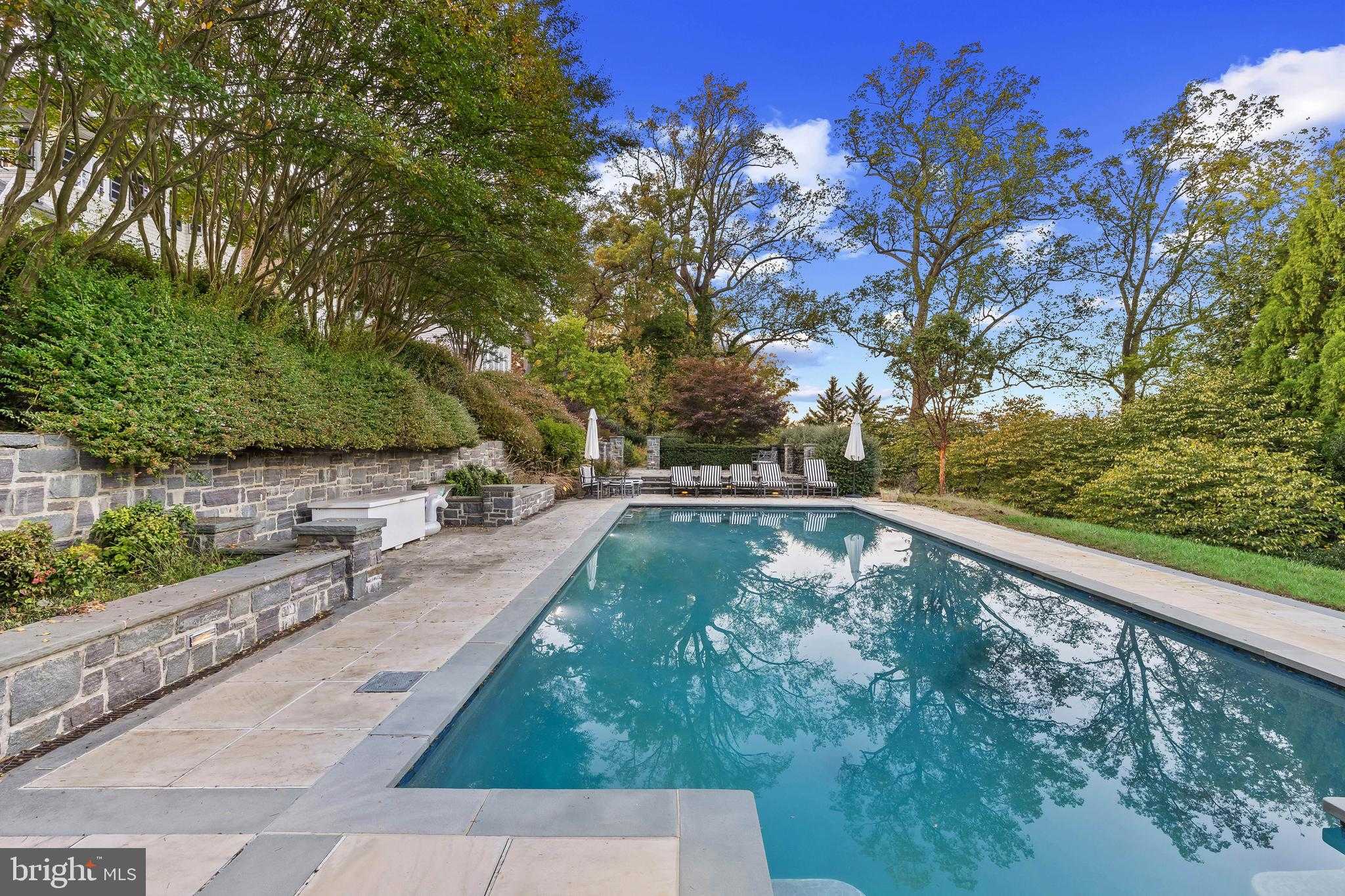 7506 Lhirondelle Club Rd photo 17