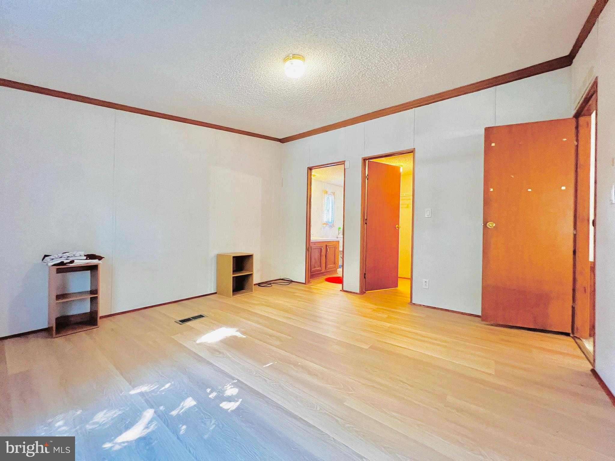 318 Ella Dr photo 27