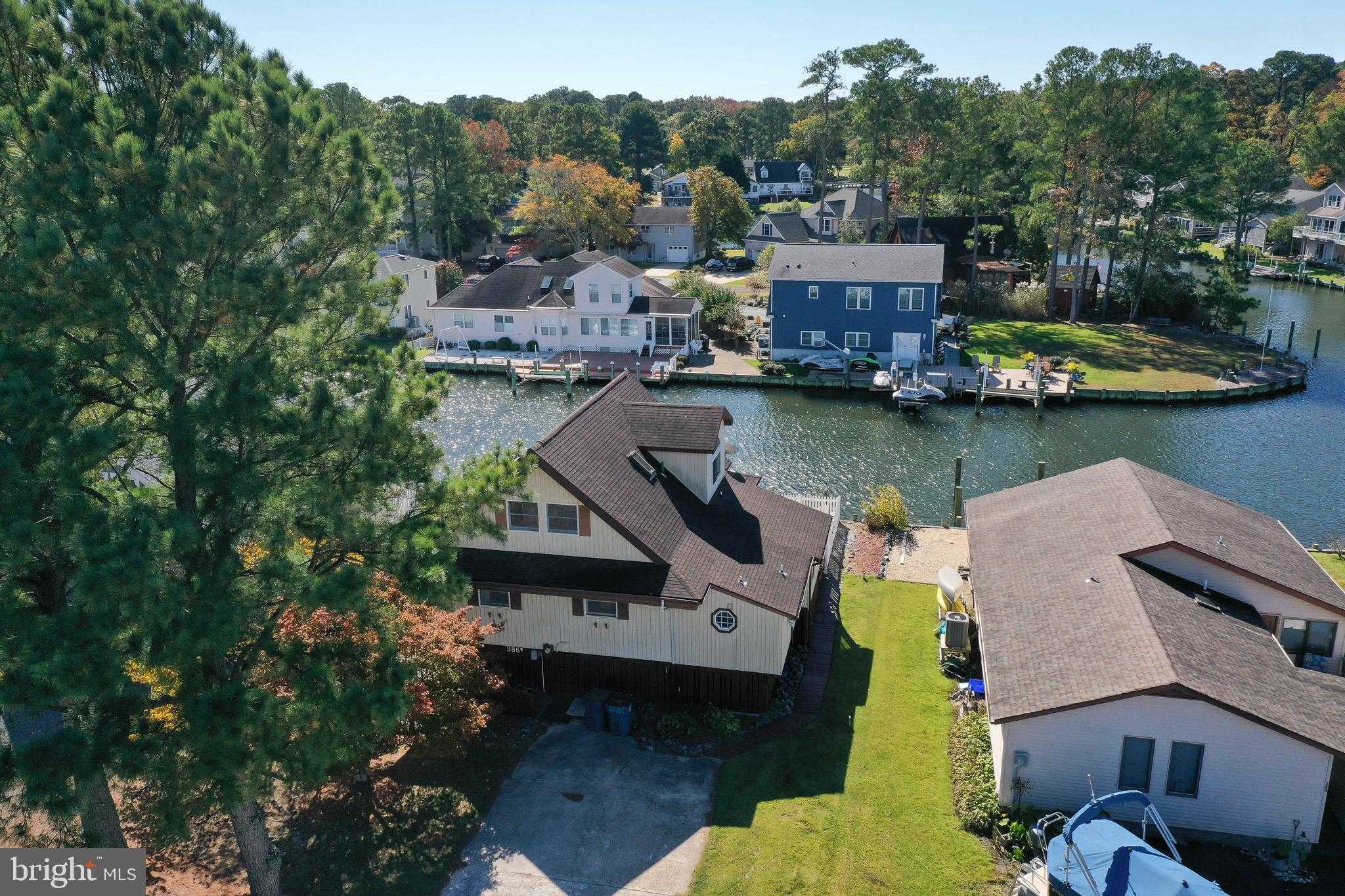 386 Ocean Pkwy photo 4