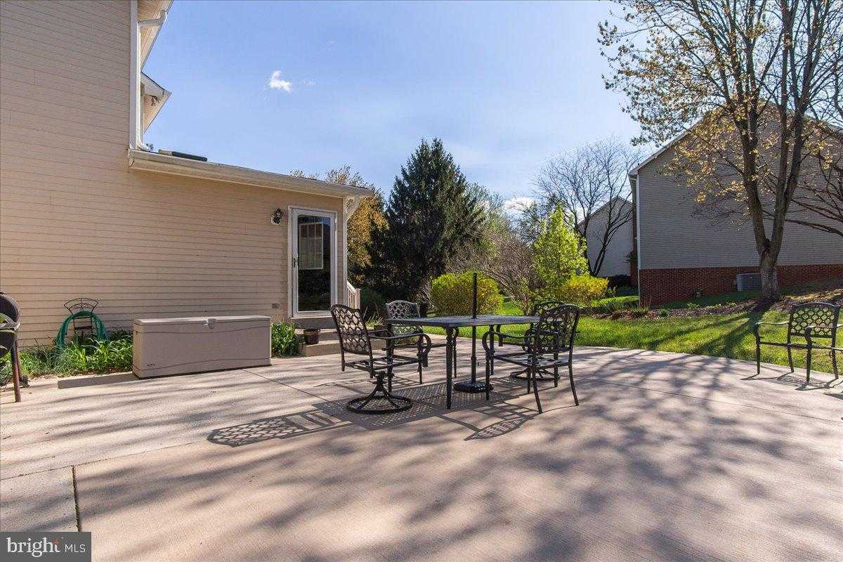 2110 Foxfield Cir photo 43