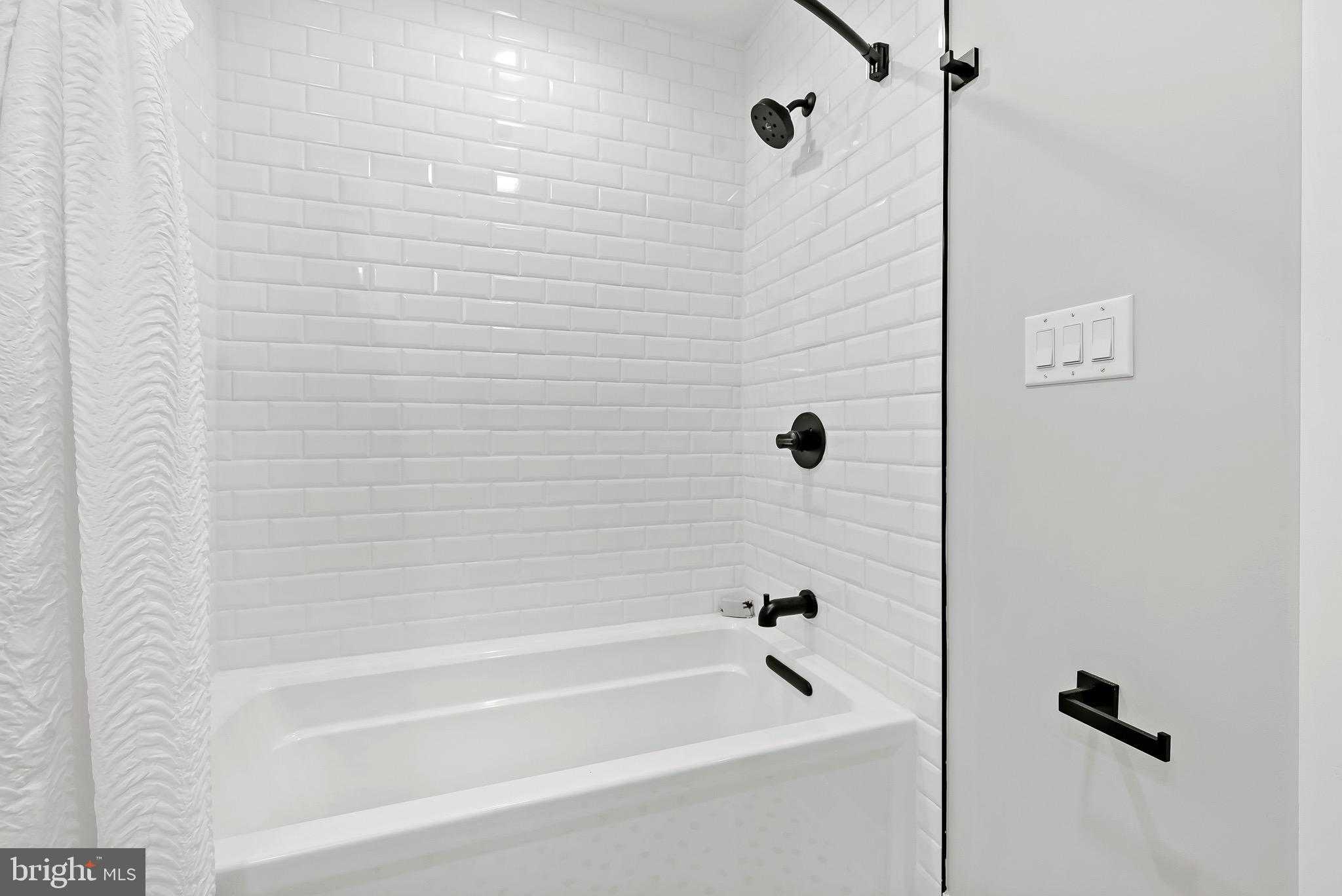 1314 E Passyunk Ave # A photo 8