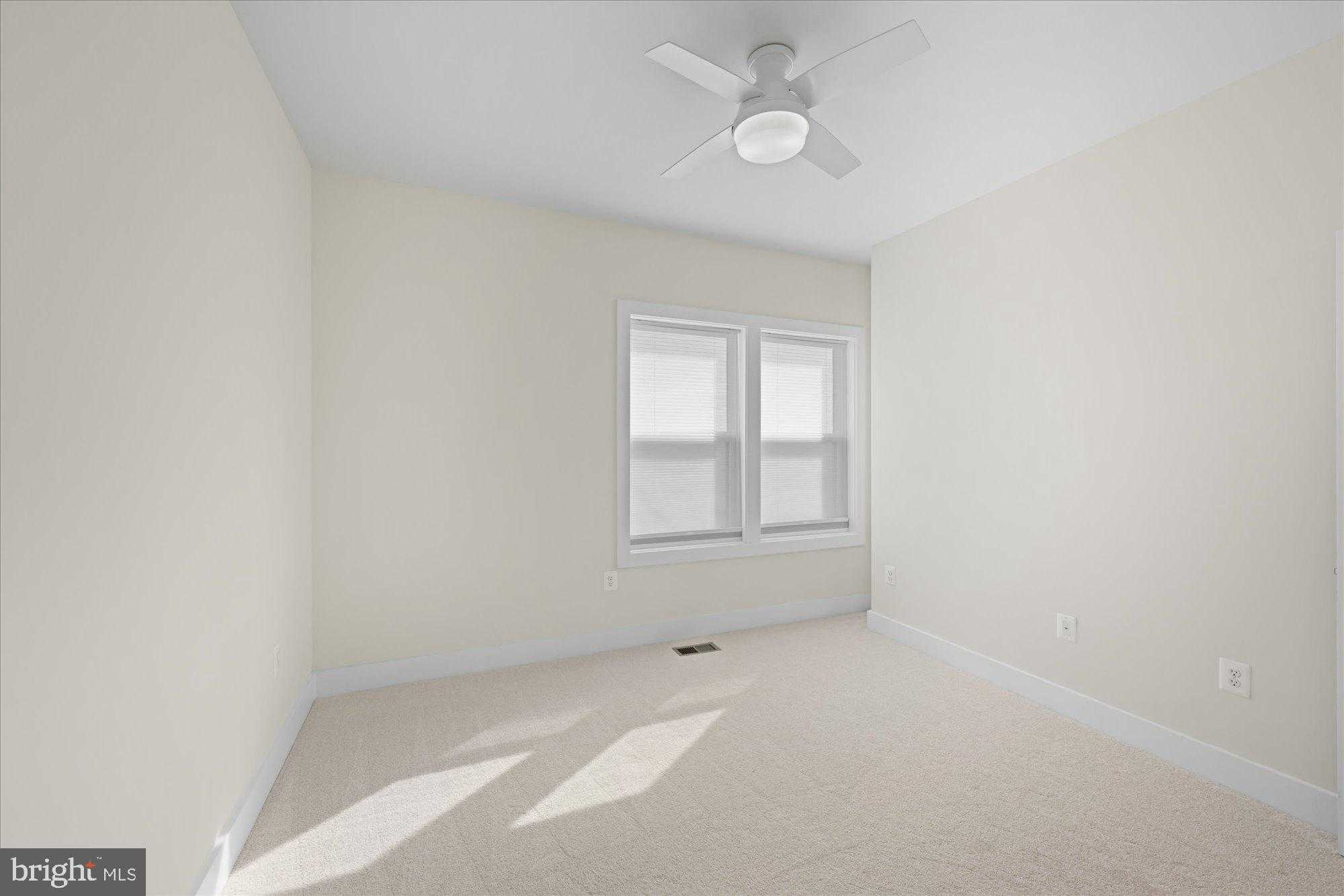 44840 Tiverton Sq photo 41