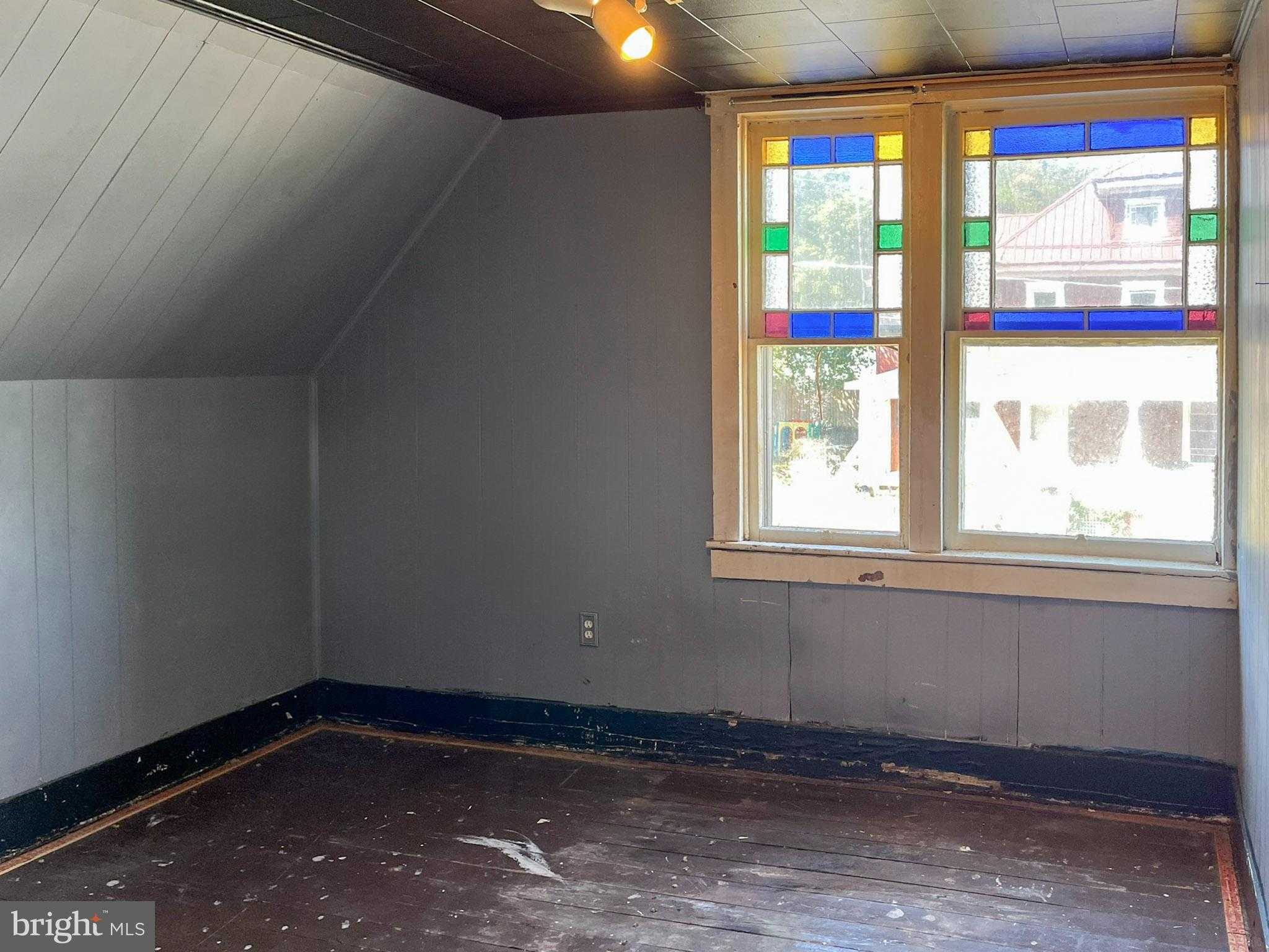 33 W Garber St photo 15