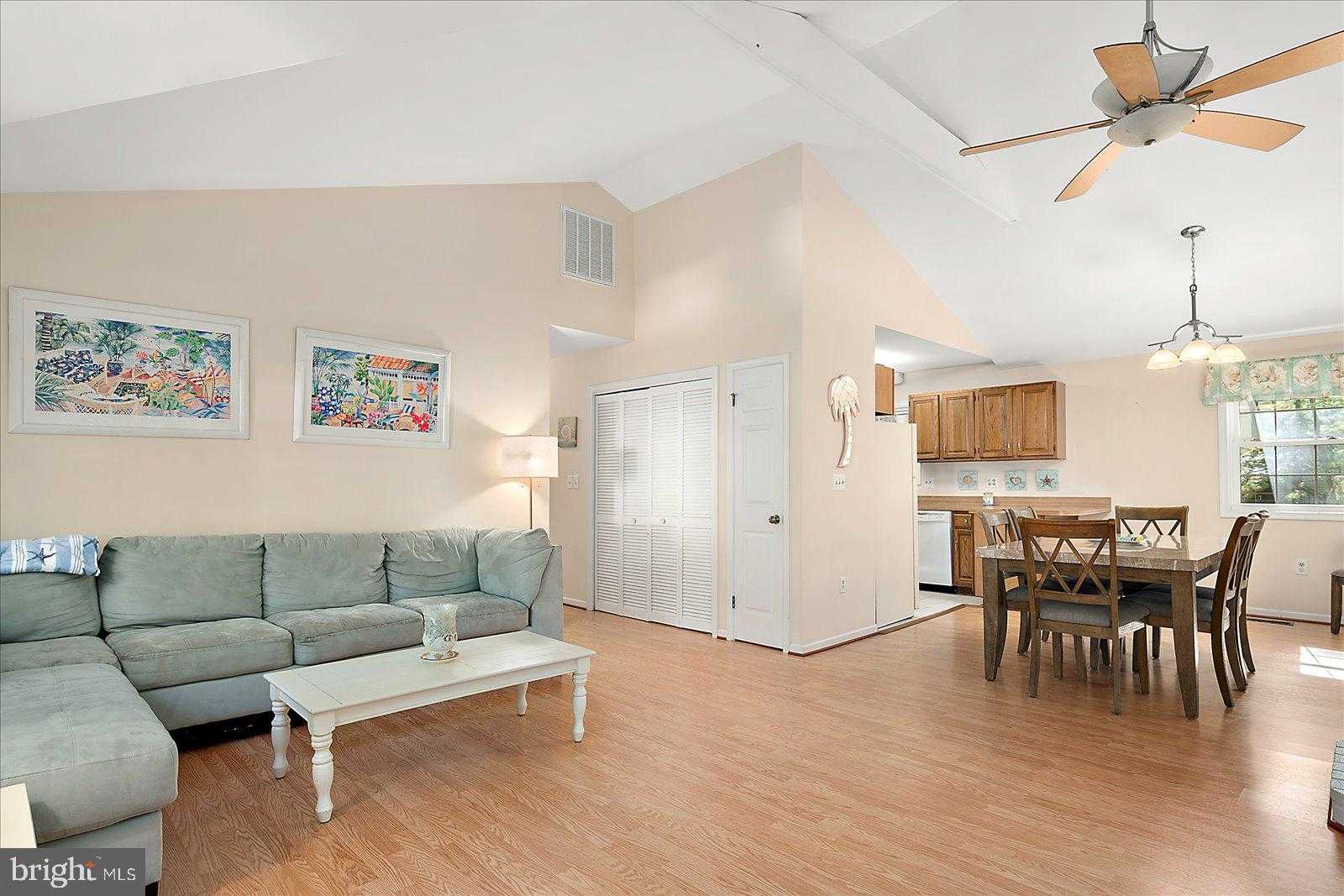 12 Sailors Way photo 9