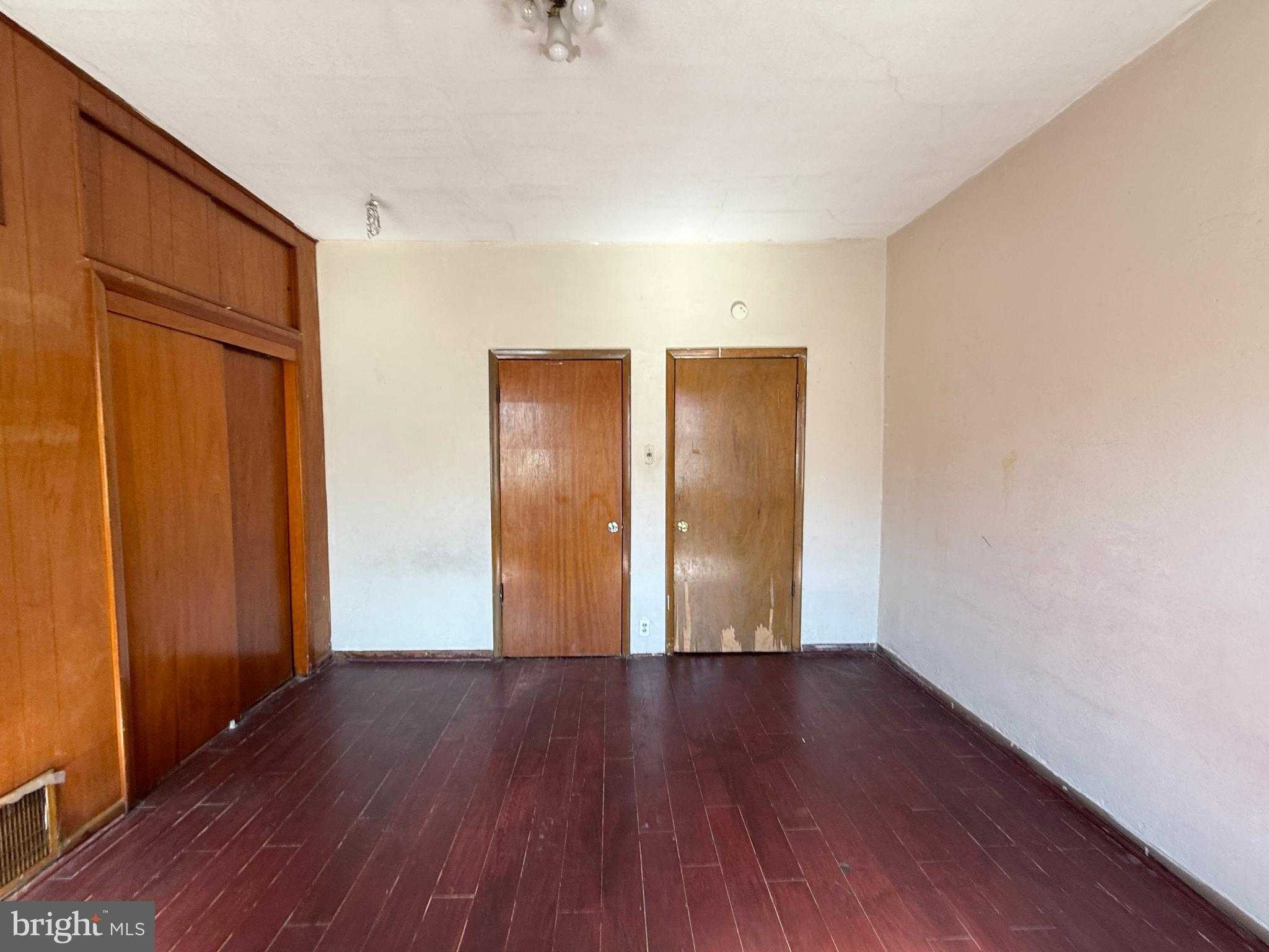 639 Durfor St photo 41