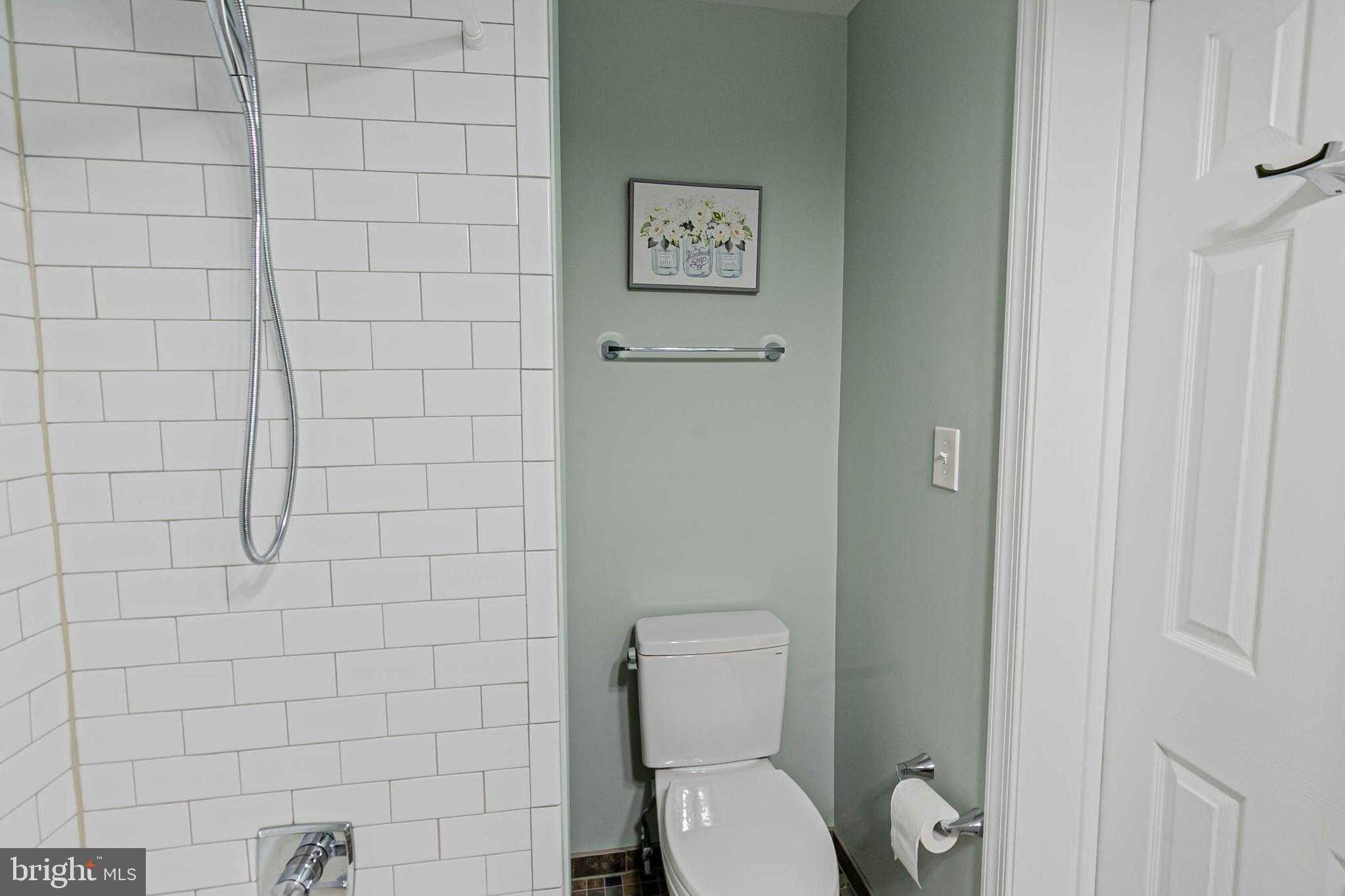 68 Saratoga Cv photo 36