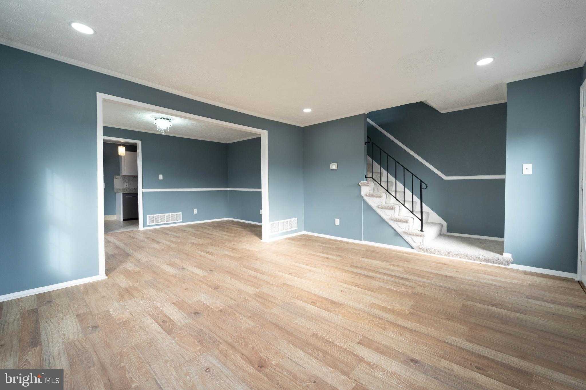 5688 Utrecht Rd photo 10