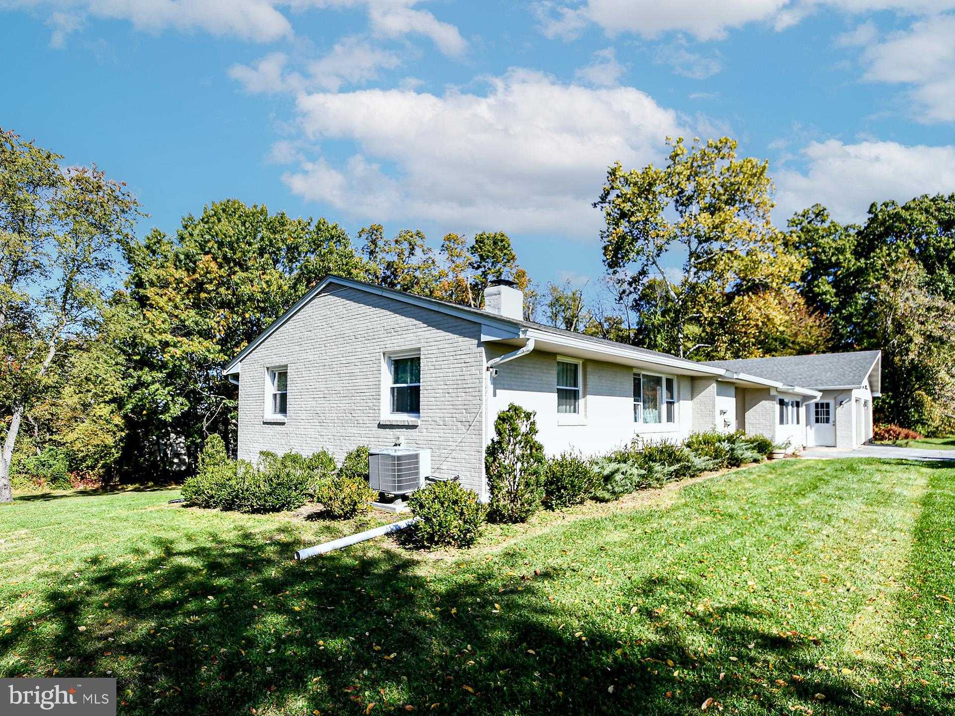 5222 Mussetter Rd photo 2