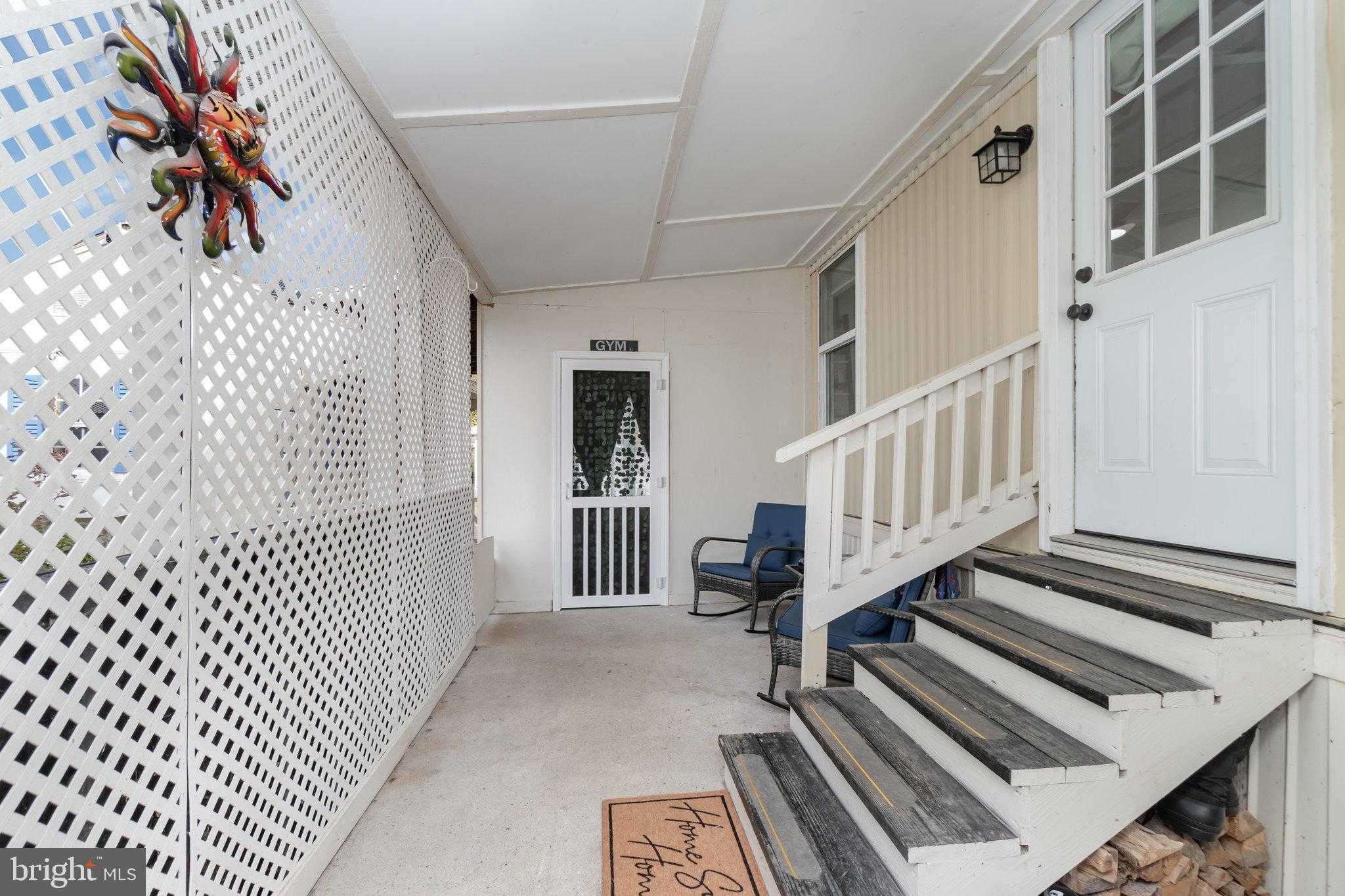 630 Palm City Park photo 3