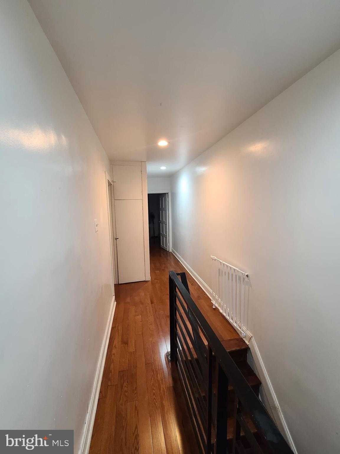 2035 Castor Ave photo 8