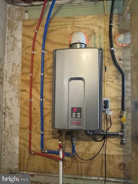 110 Valley St photo 22