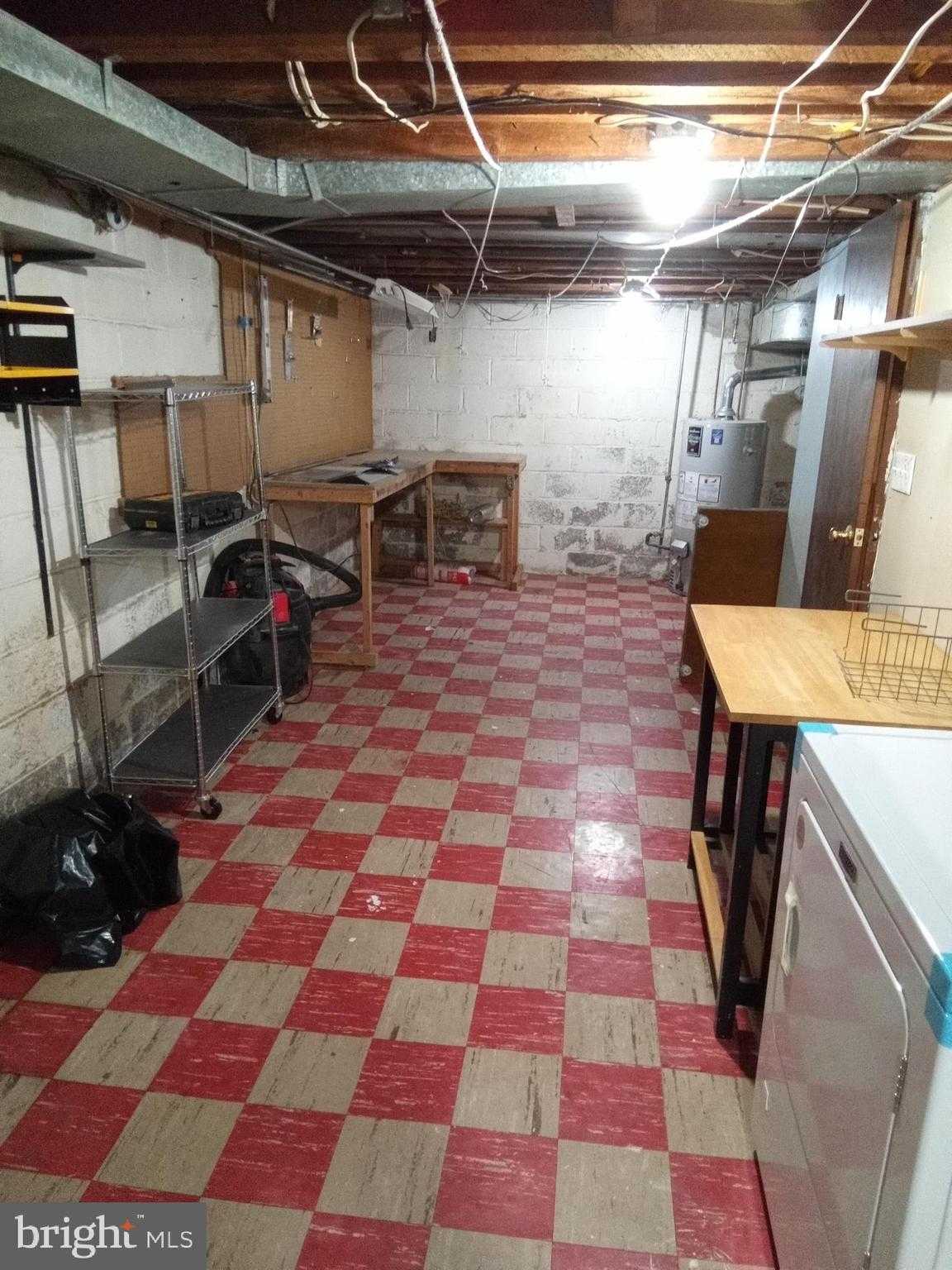 1917 Griffith St photo 48